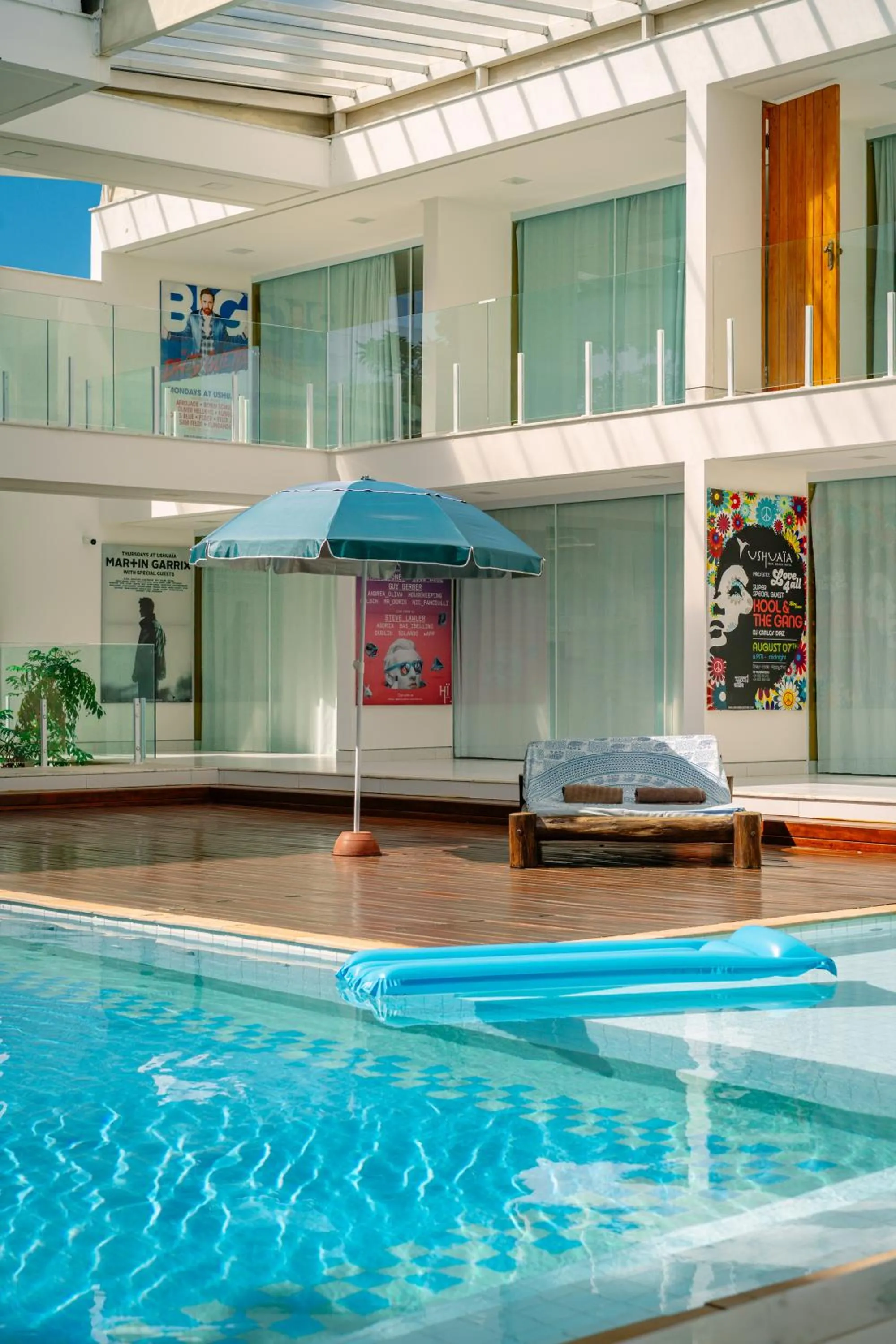 Swimming pool in Pousada Corais de Ibiza