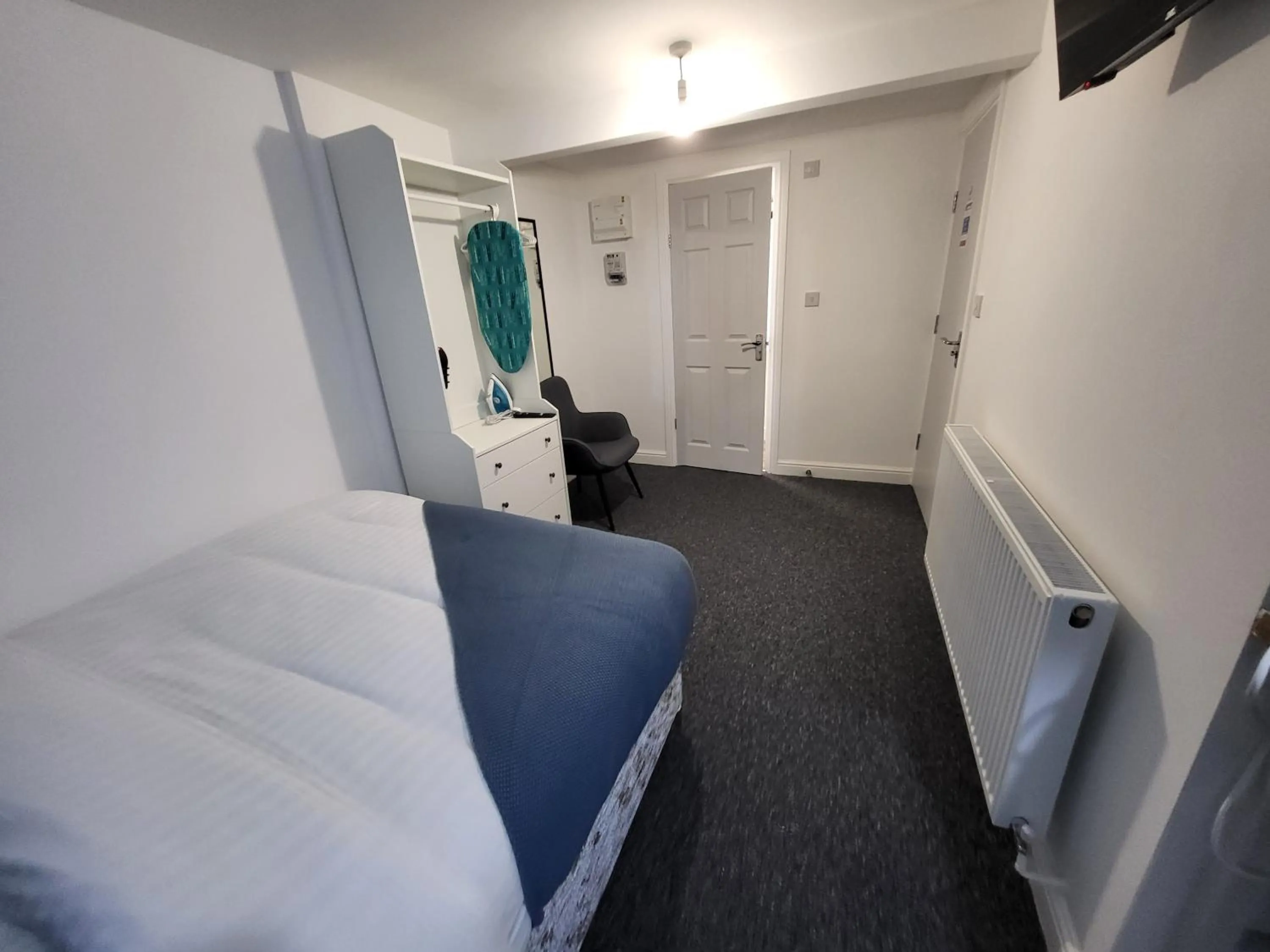 Bed in Premier Studios Nottingham - Tring Vale