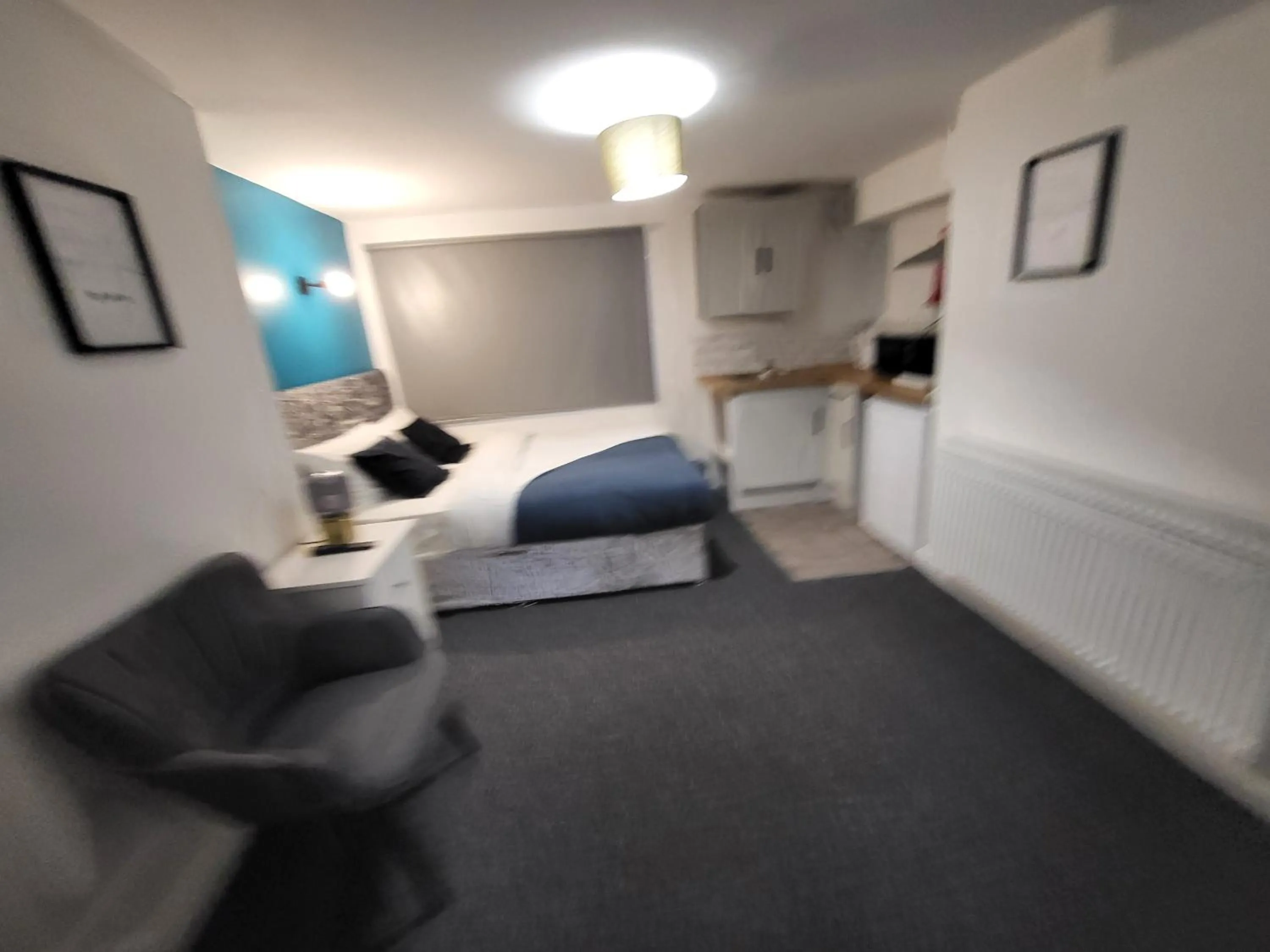 Bed in Premier Studios Nottingham - Tring Vale