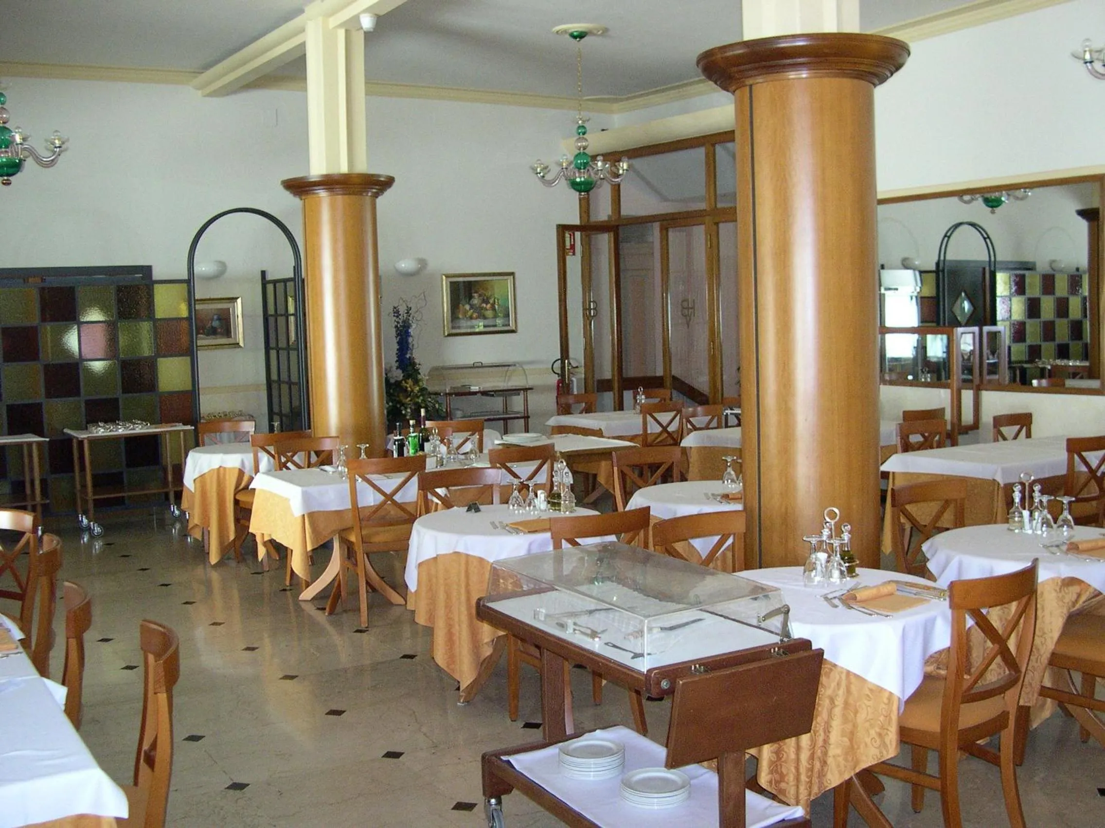 Restaurant/places to eat in Hotel Brennero e Varsavia