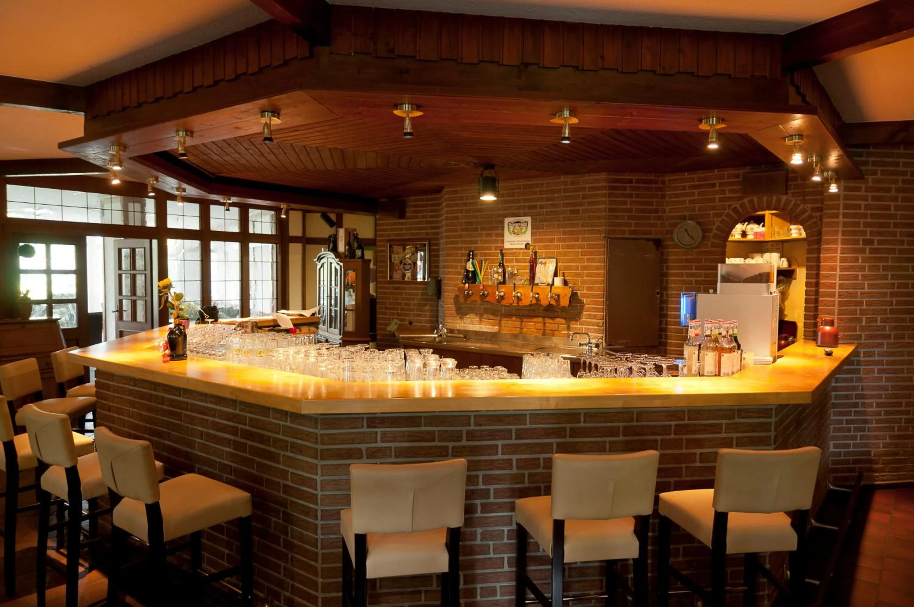 Lounge or bar in Hotel Haus Deutsch Krone