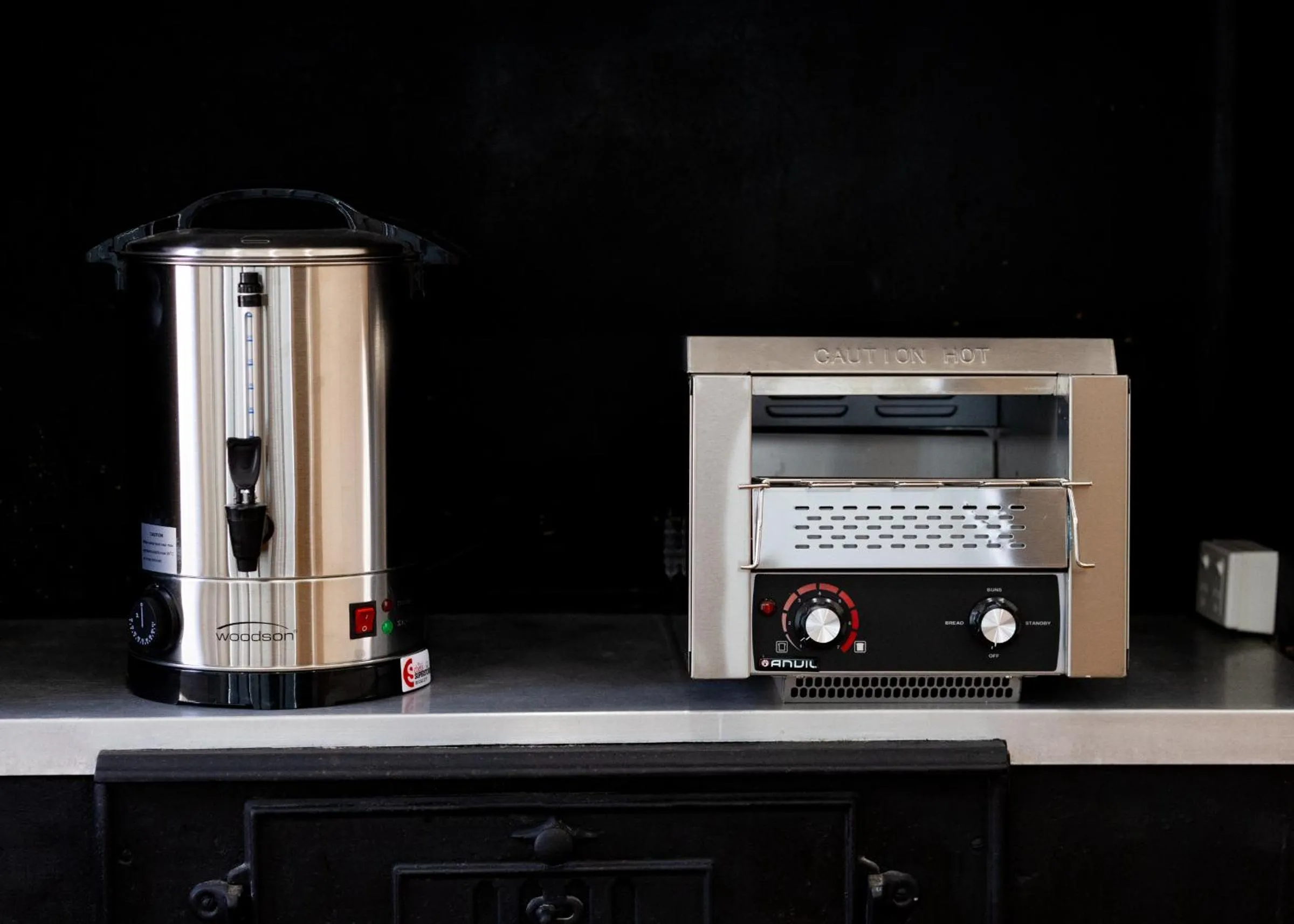 Kitchen or kitchenette in Base Camp Hostel