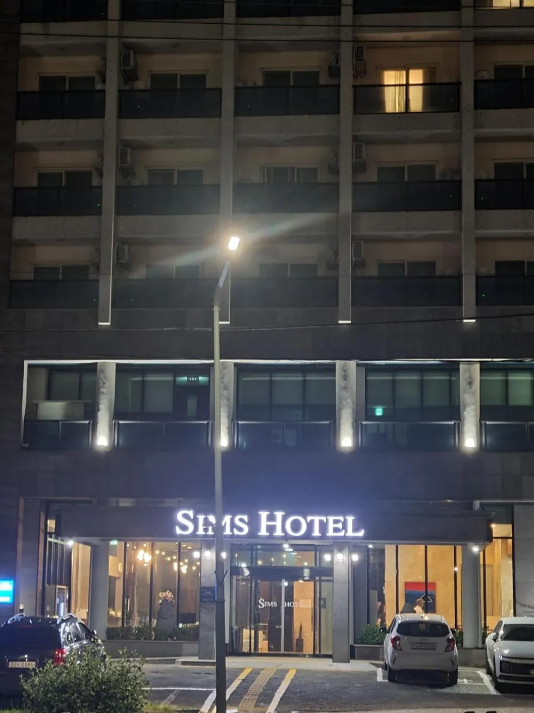 Sims Hotel