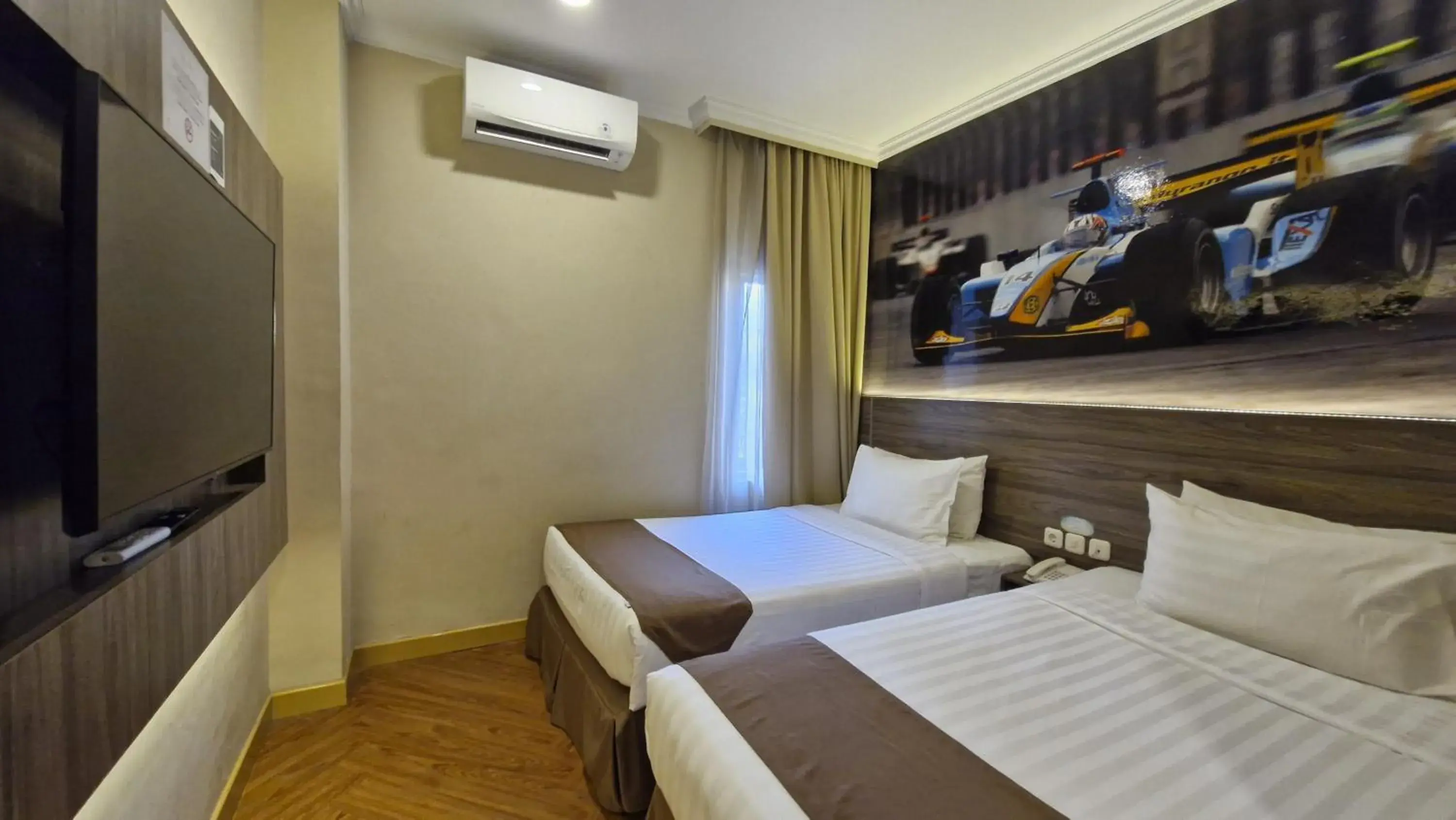 Superior Twin Room in Lorin Syariah Hotel Sentul Superior Twin Room in Lorin Syariah Hotel Sentul