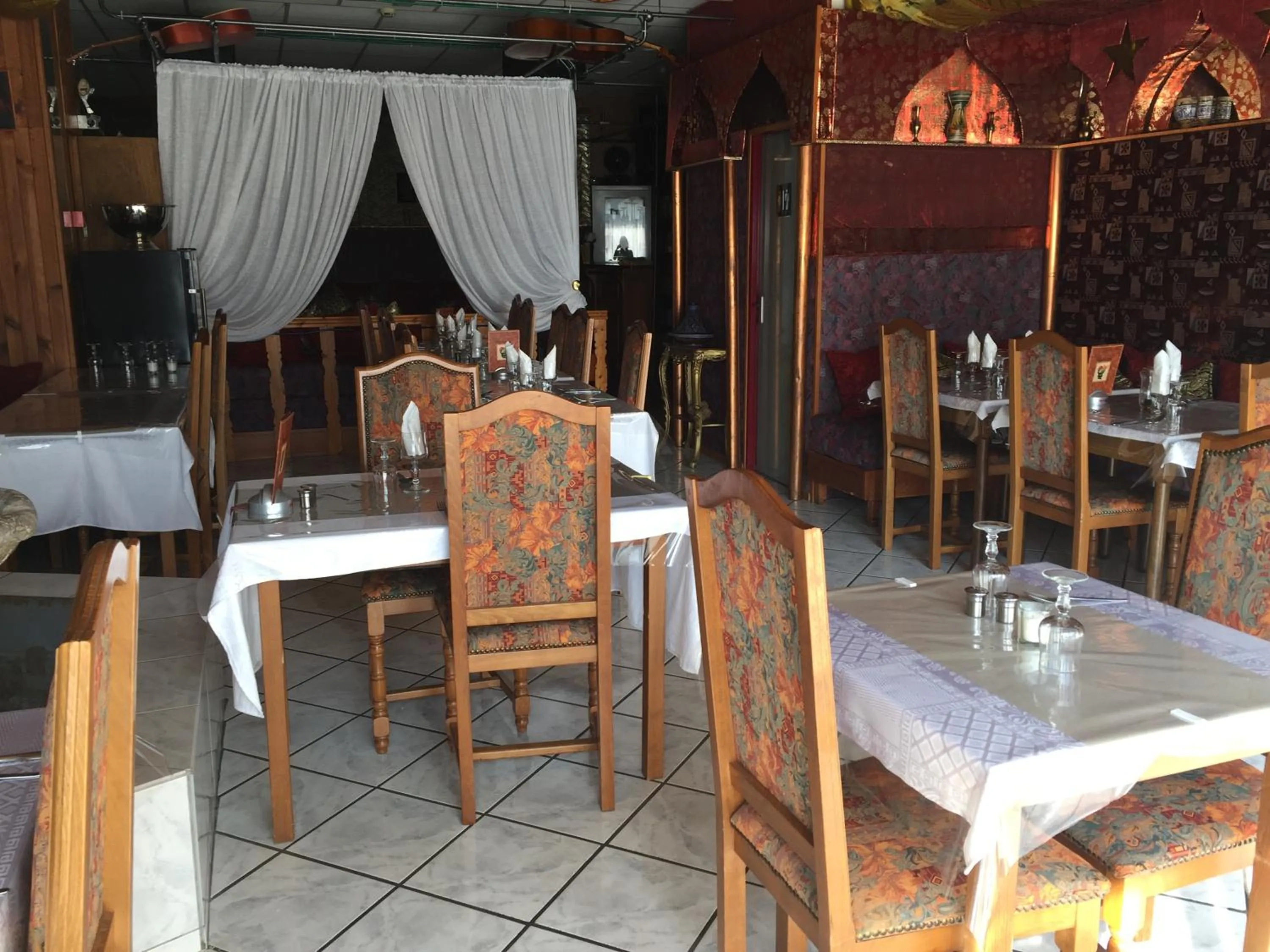 Restaurant/places to eat in Hotel Relais Sud