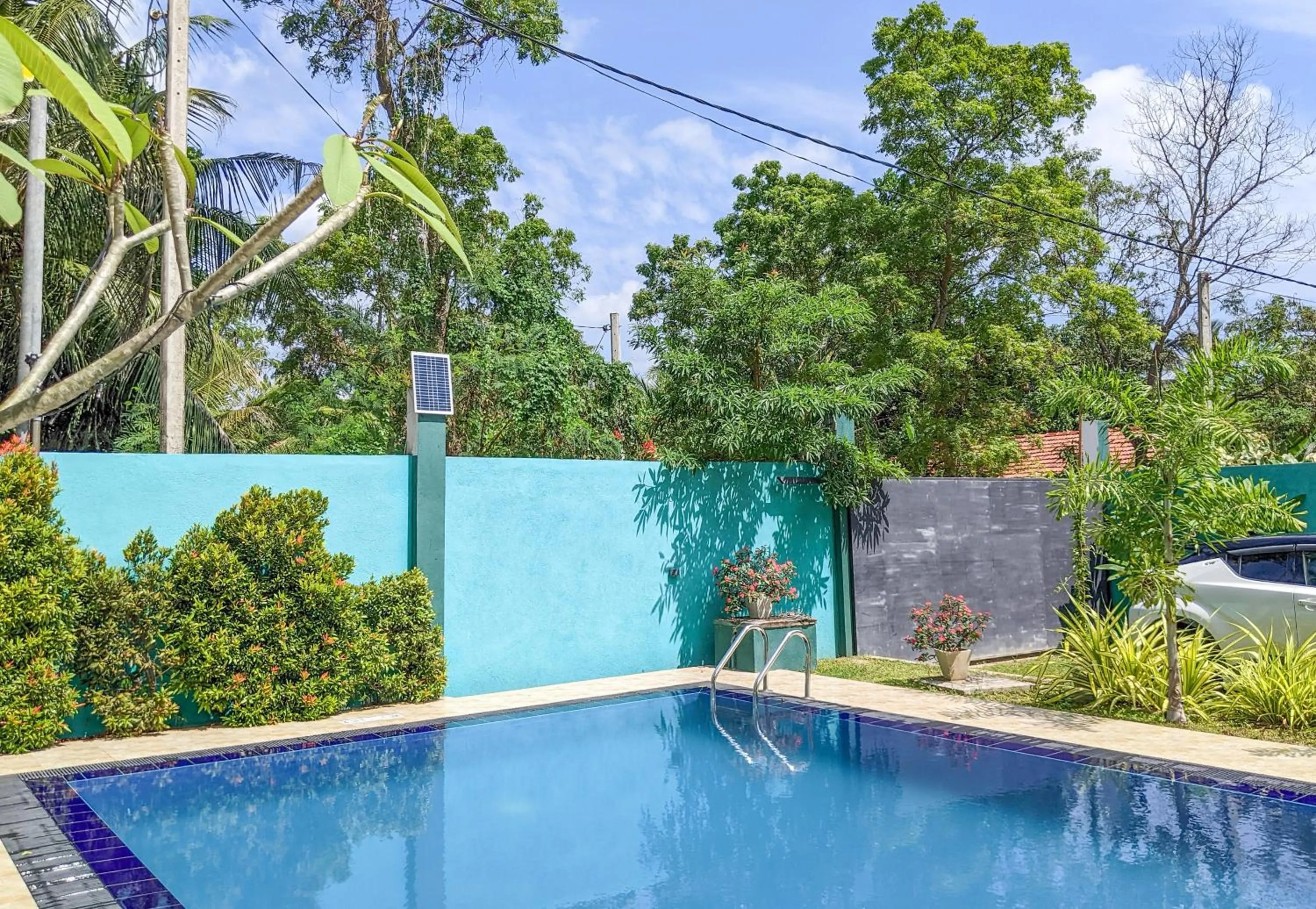 Swimming pool in Yala Golden Wild