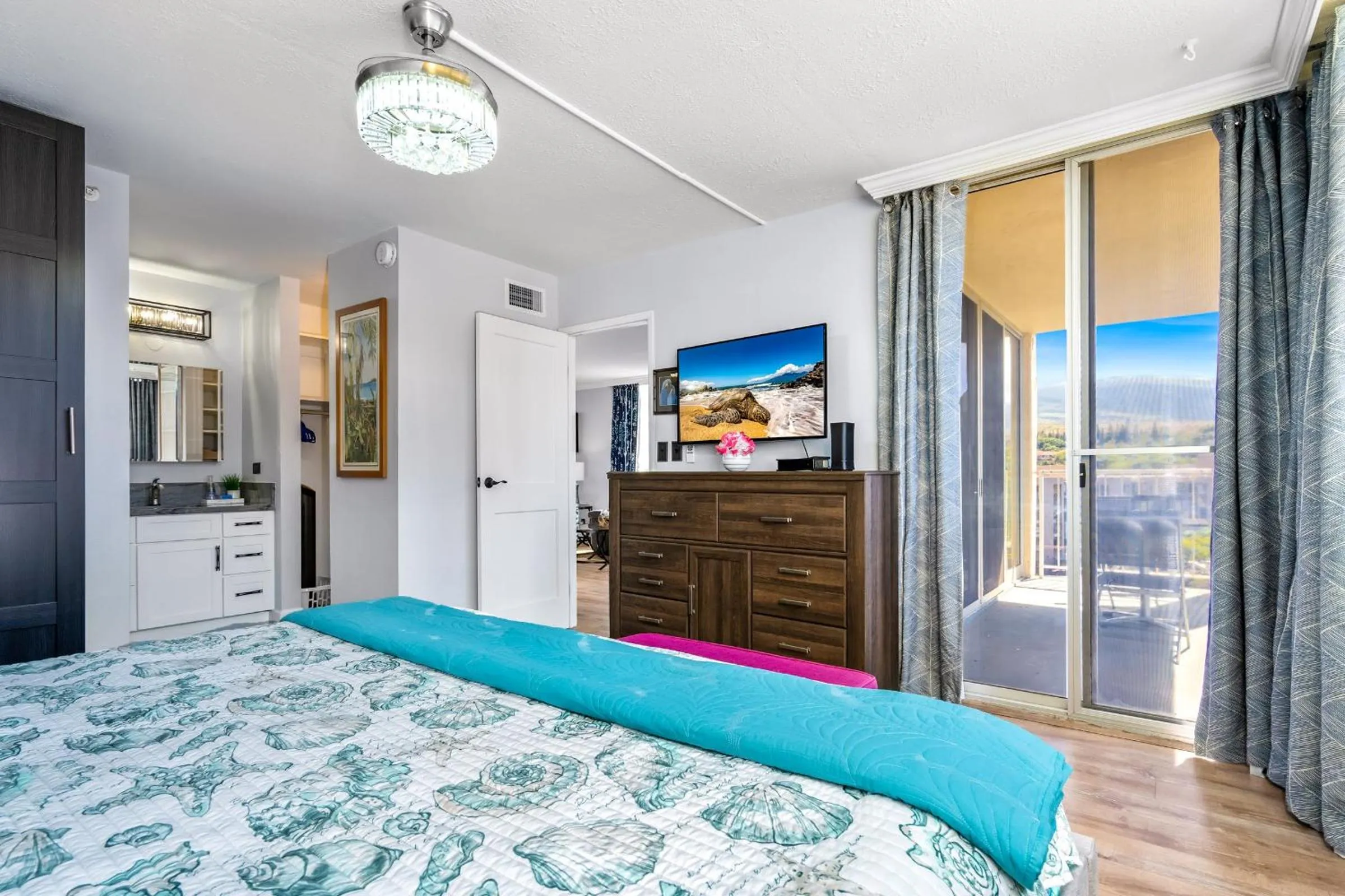 Bedroom, Bed in Royal Kahana 920