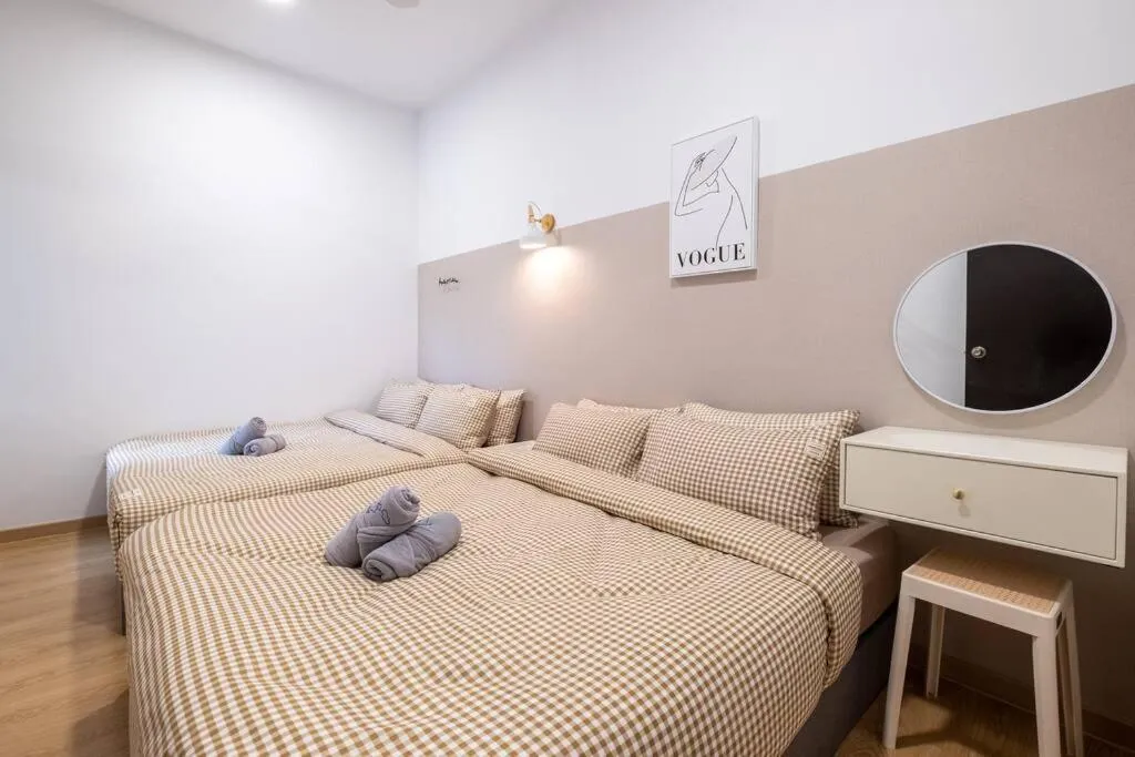 Bed in Blissful Cottage@FeelHome/2BR,7pax,MRT 中文房东