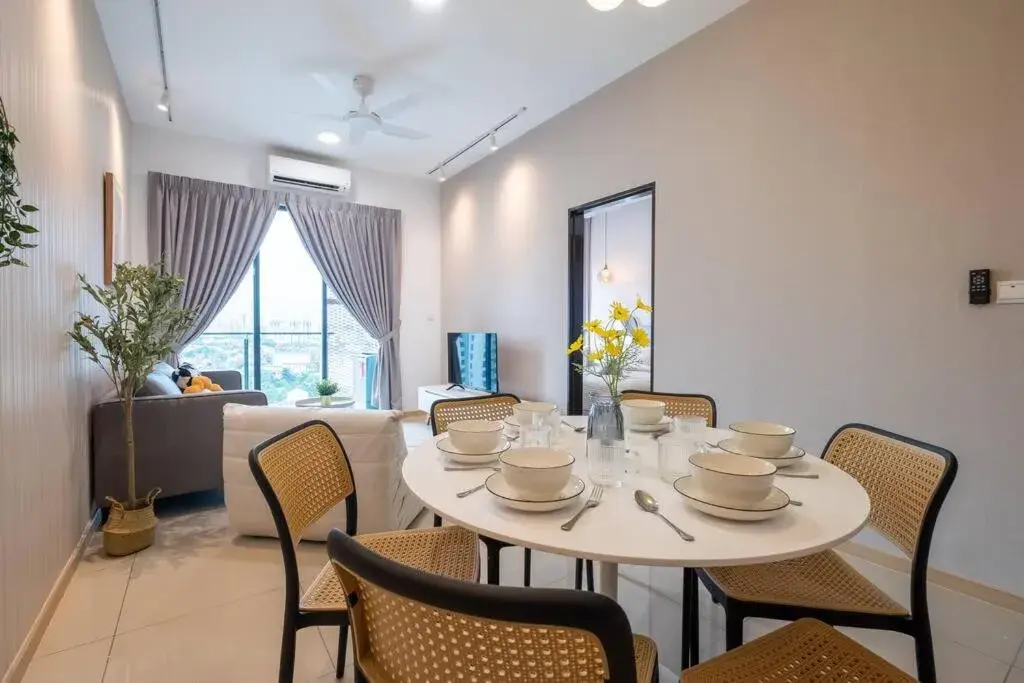 Blissful Cottage@FeelHome/2BR,7pax,MRT 中文房东 Blissful Cottage@FeelHome/2BR,7pax,MRT 中文房东