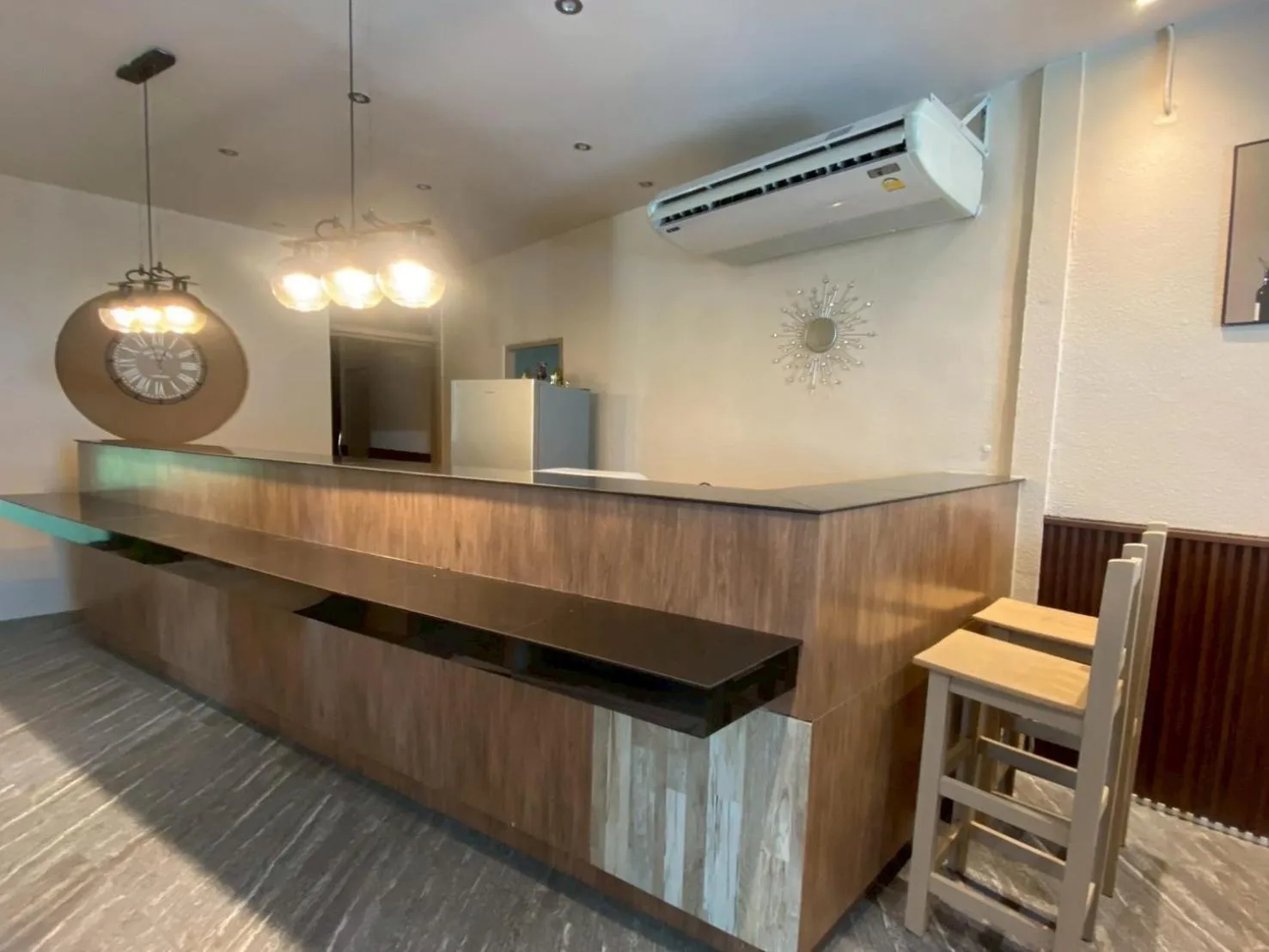 Grand Bangsaen Hotel