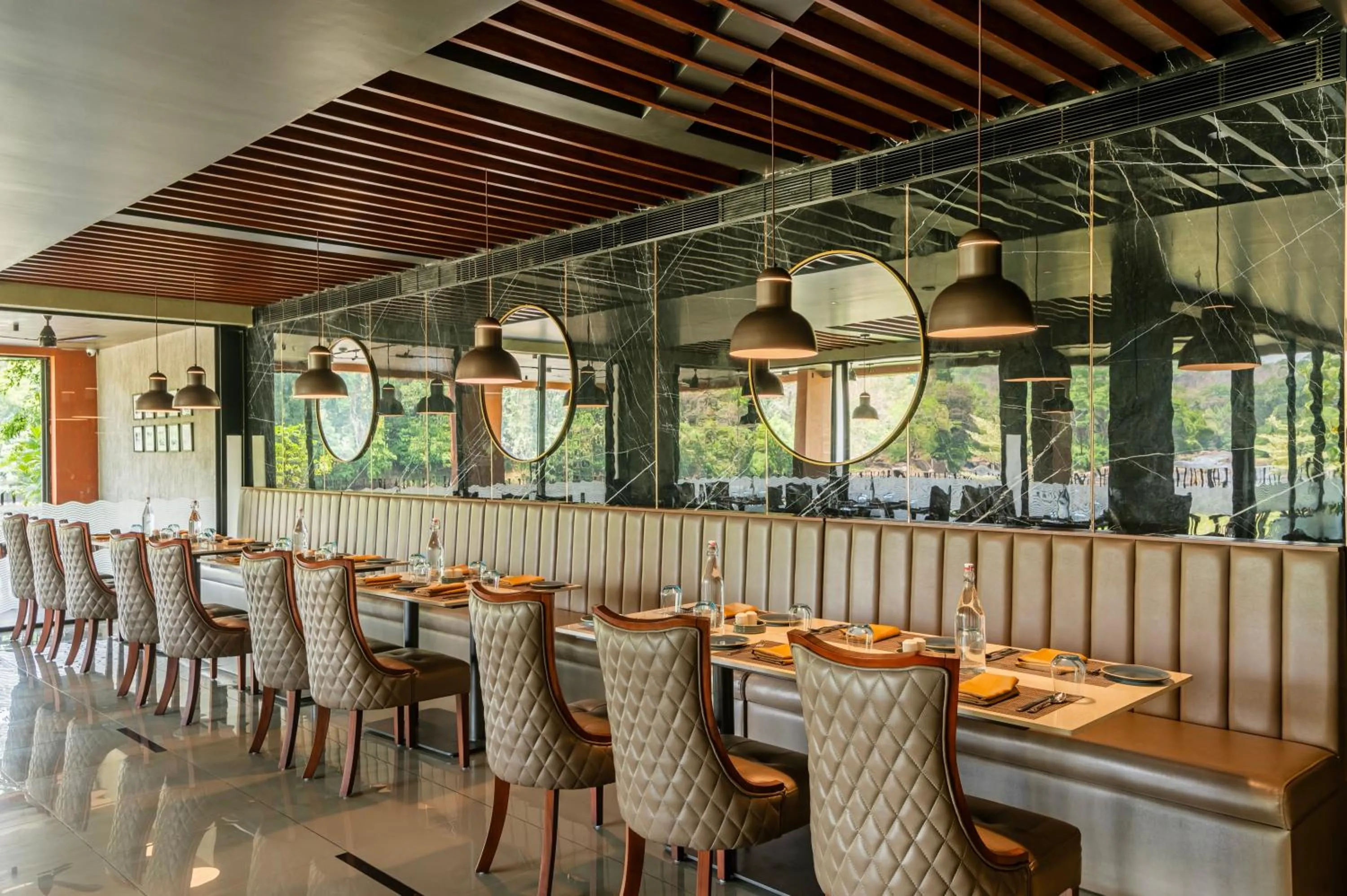 Restaurant/places to eat in Sterling Athirappilly