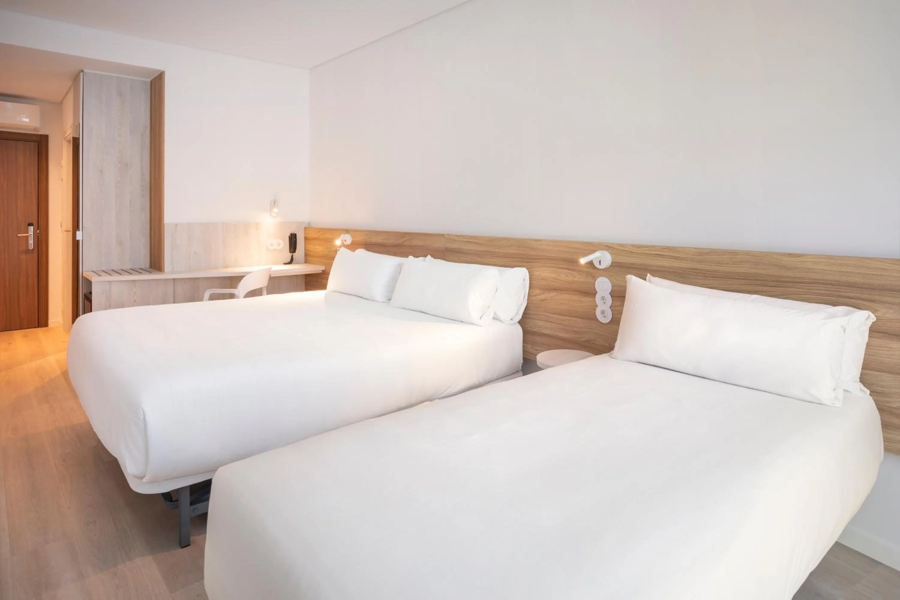 Bed in B&B HOTEL Olhão Algarve