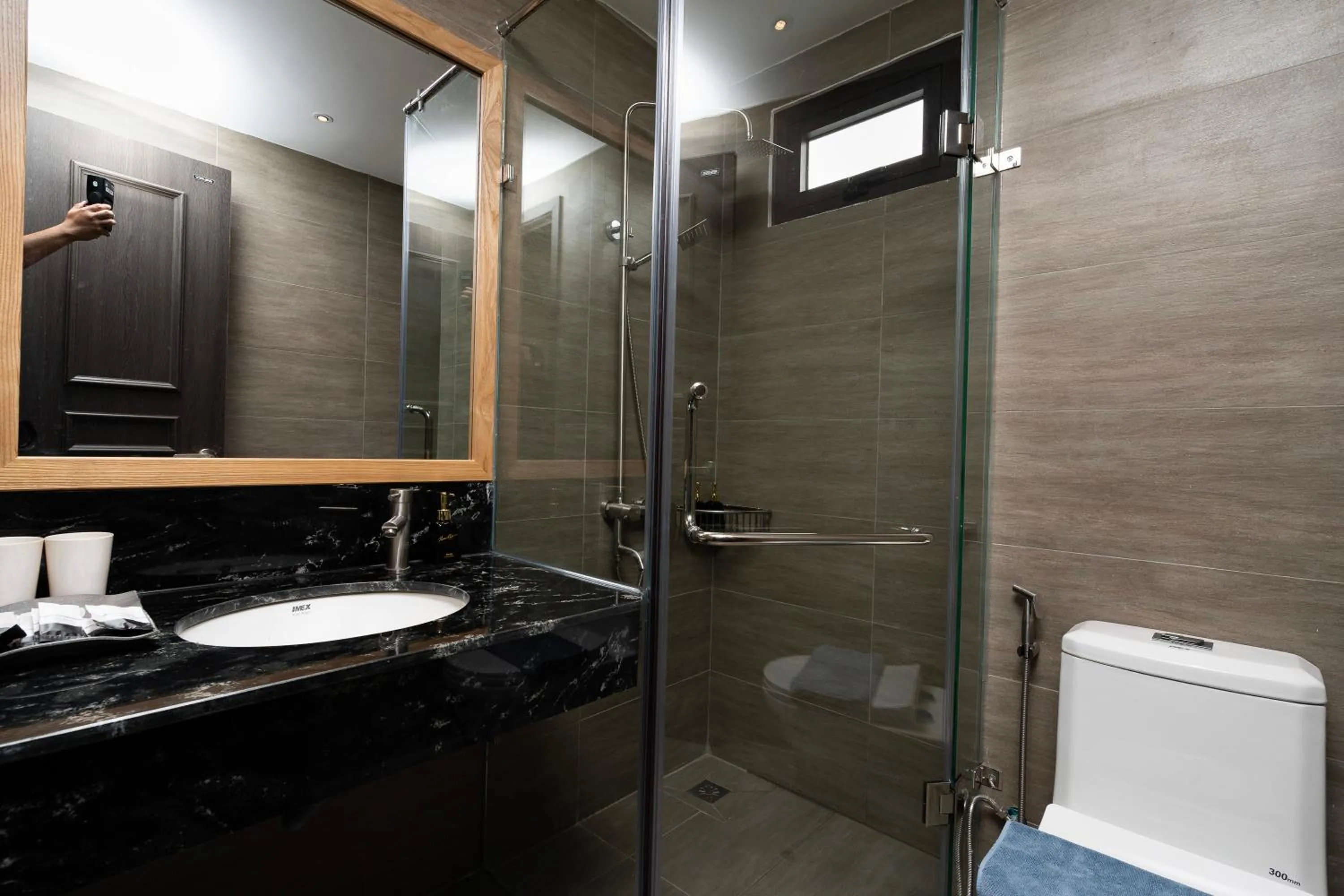 Shower in Haven Hut Riverside Hotel