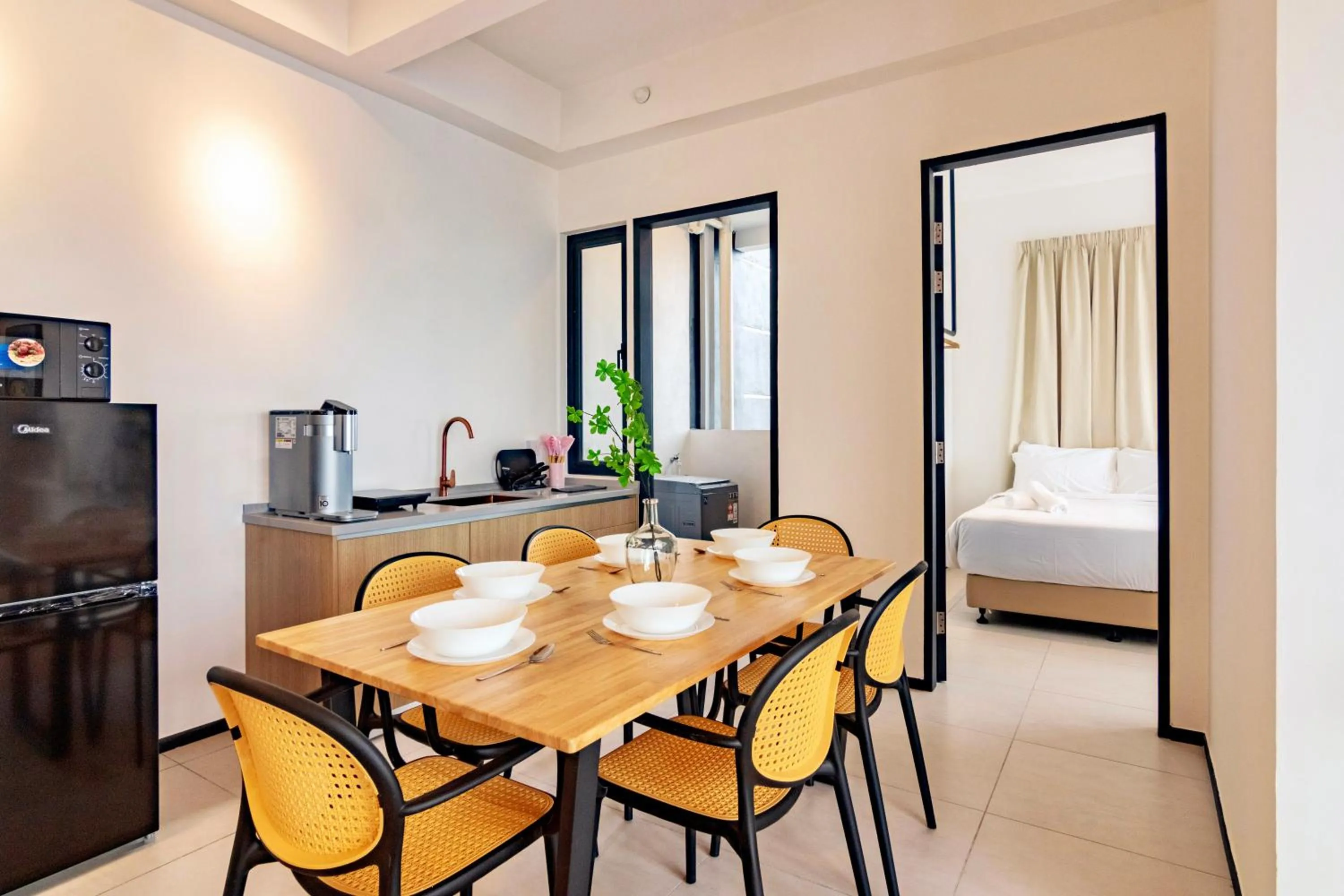 Dining area, Bed in Urban Suites, Classic Collection by Stellar ALV