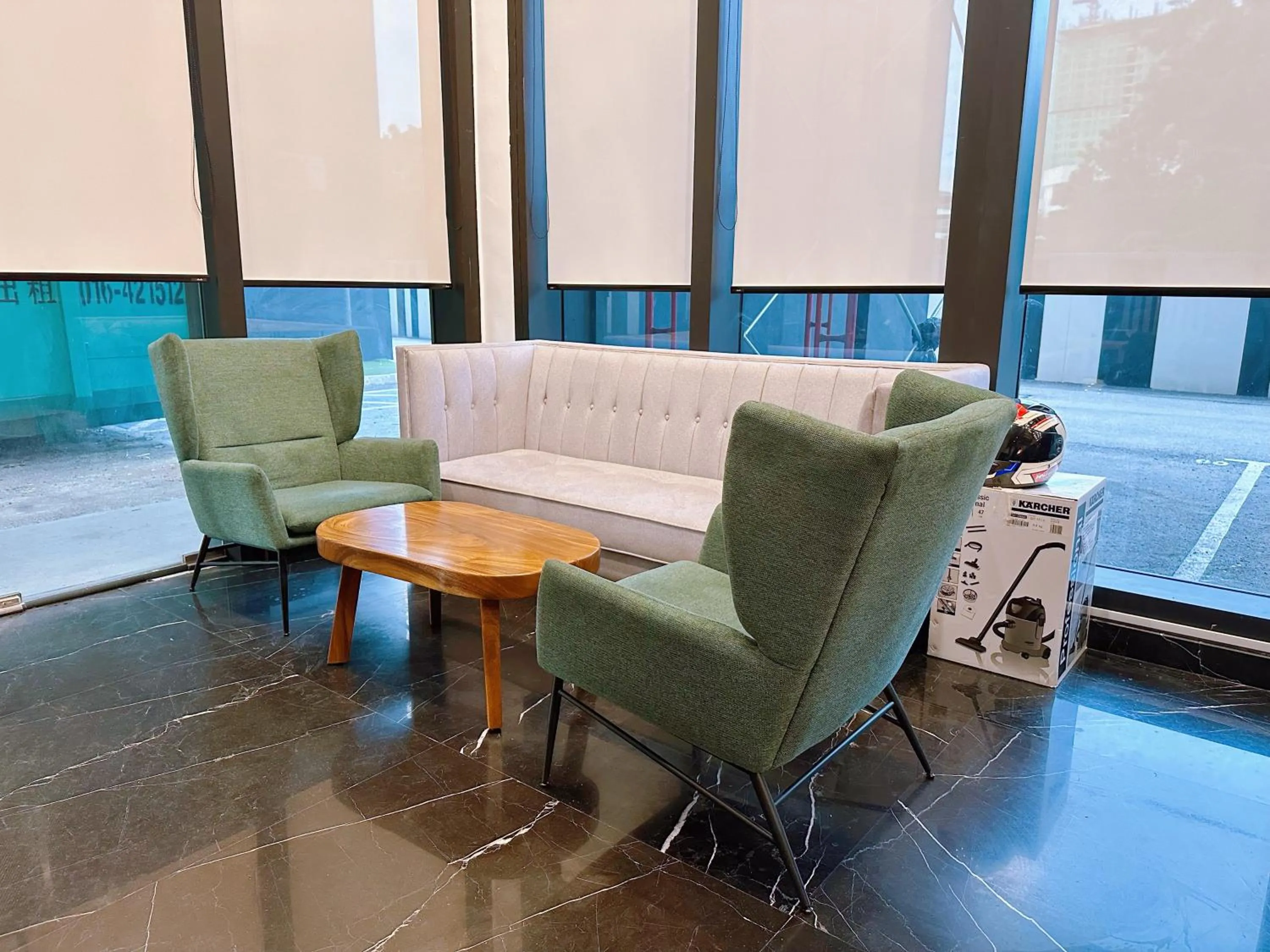 Seating area in Urban Suites, Classic Collection by Stellar ALV