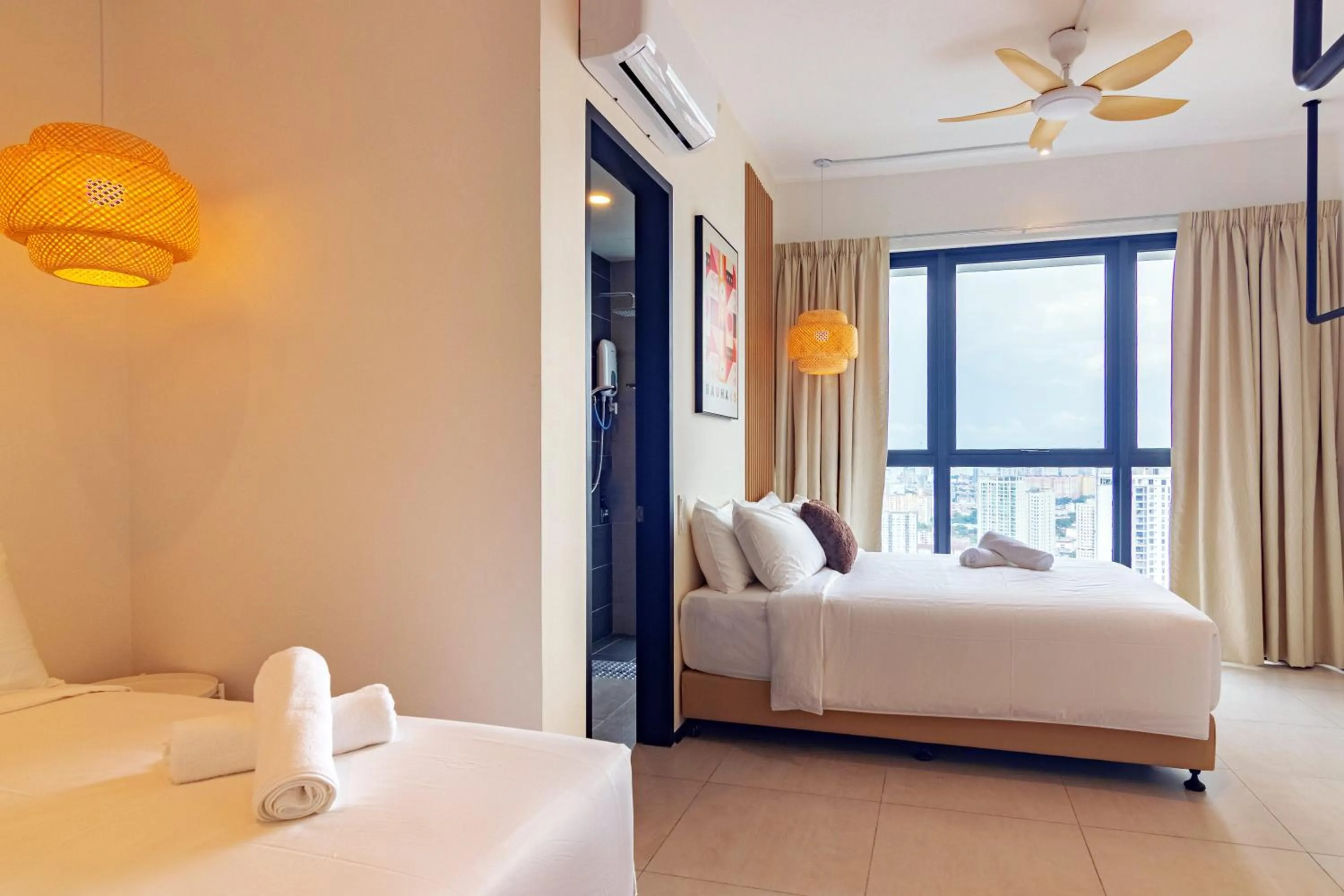 Bedroom, Bed in Urban Suites, Classic Collection by Stellar ALV