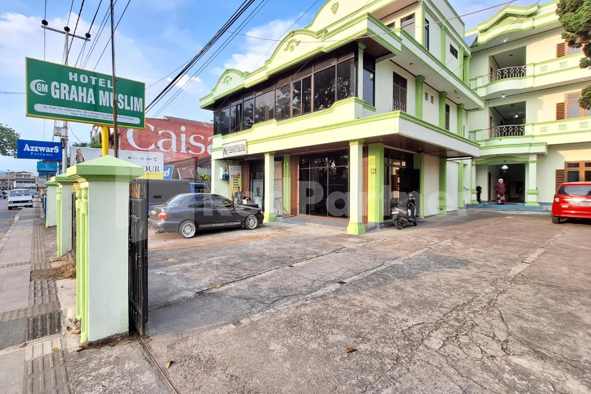 Property building in Hotel Graha Muslim RedPartner
