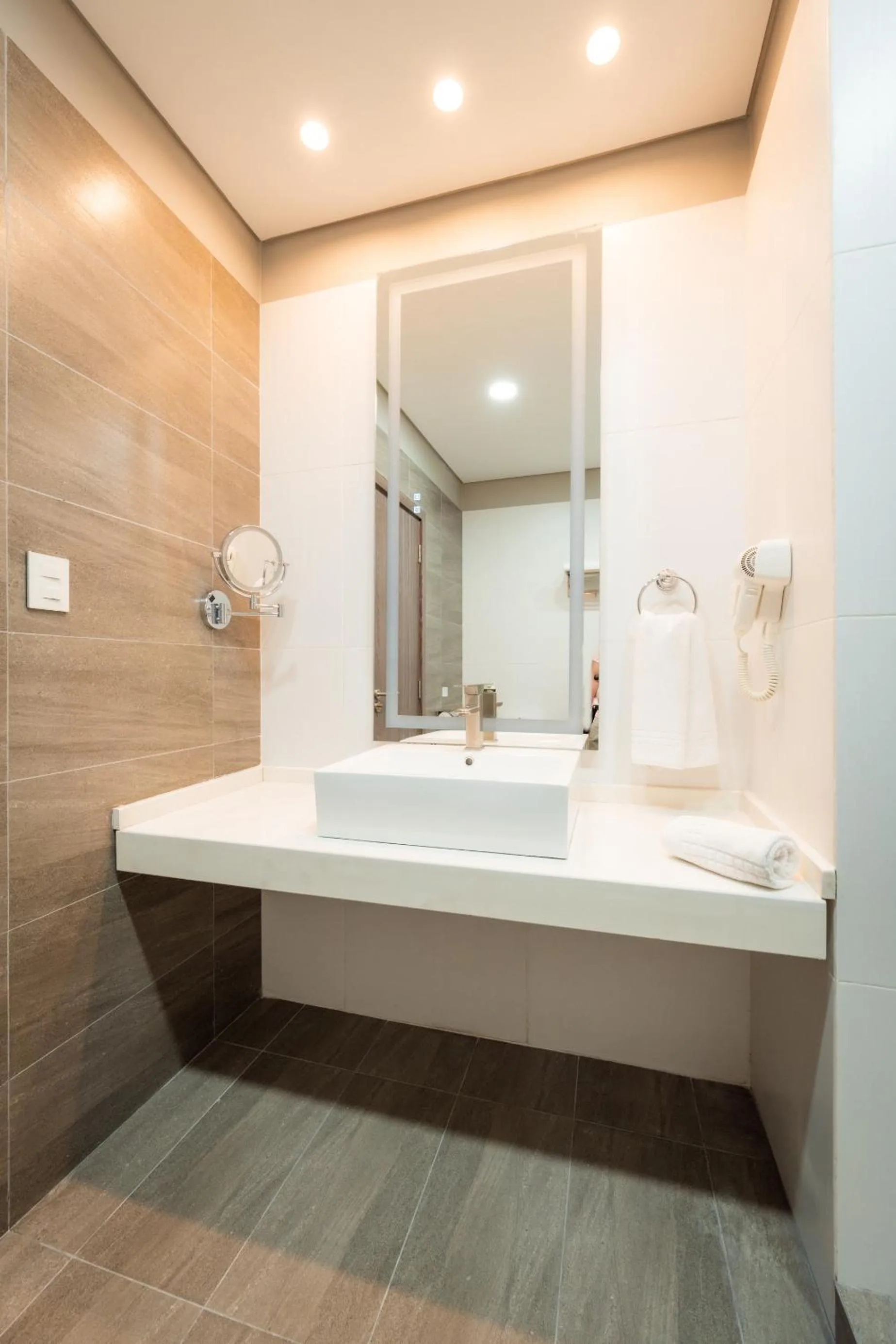 Bathroom in Tryp by Wyndham Asuncion