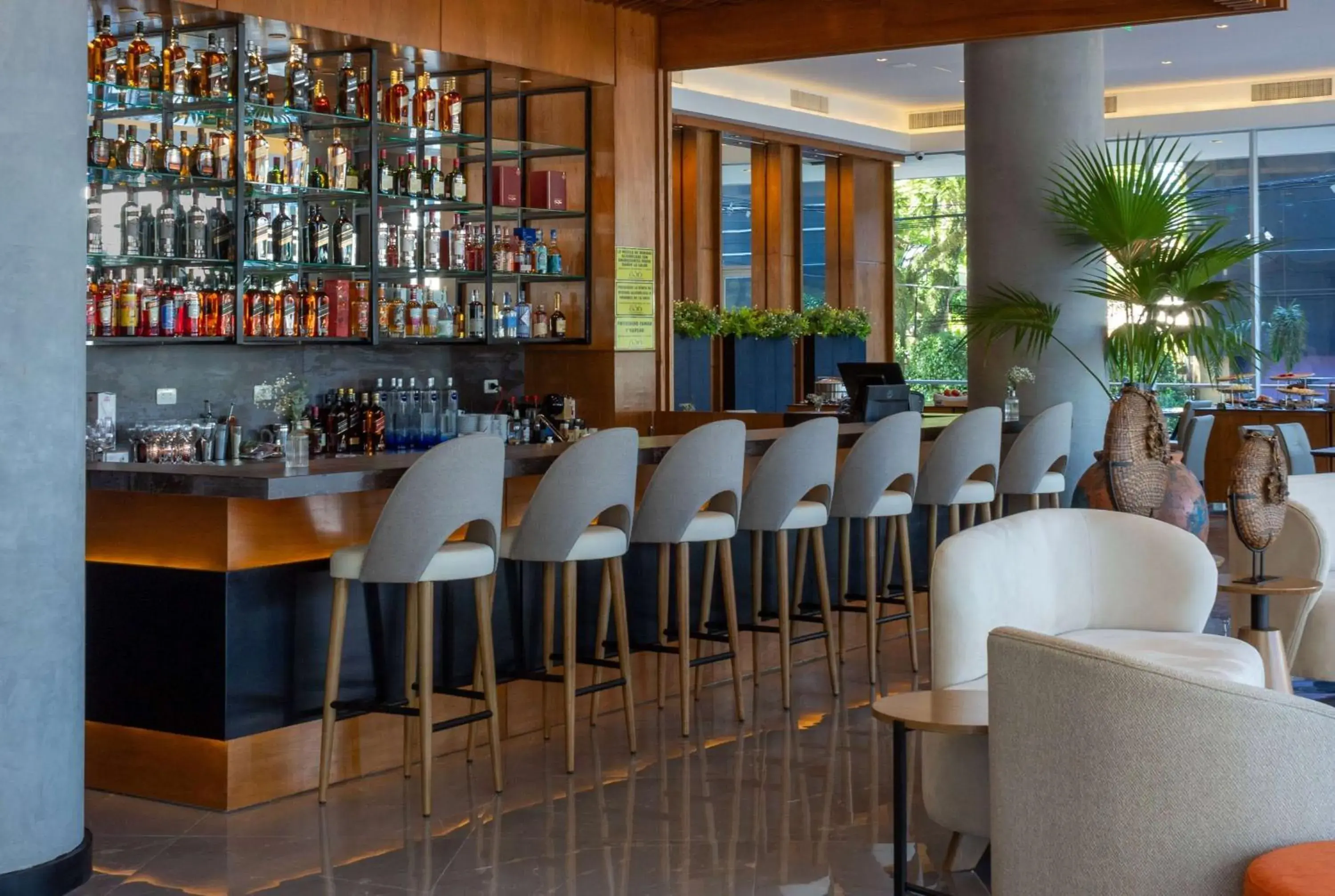 Lobby or reception in Tryp by Wyndham Asuncion Lobby or reception in Tryp by Wyndham Asuncion