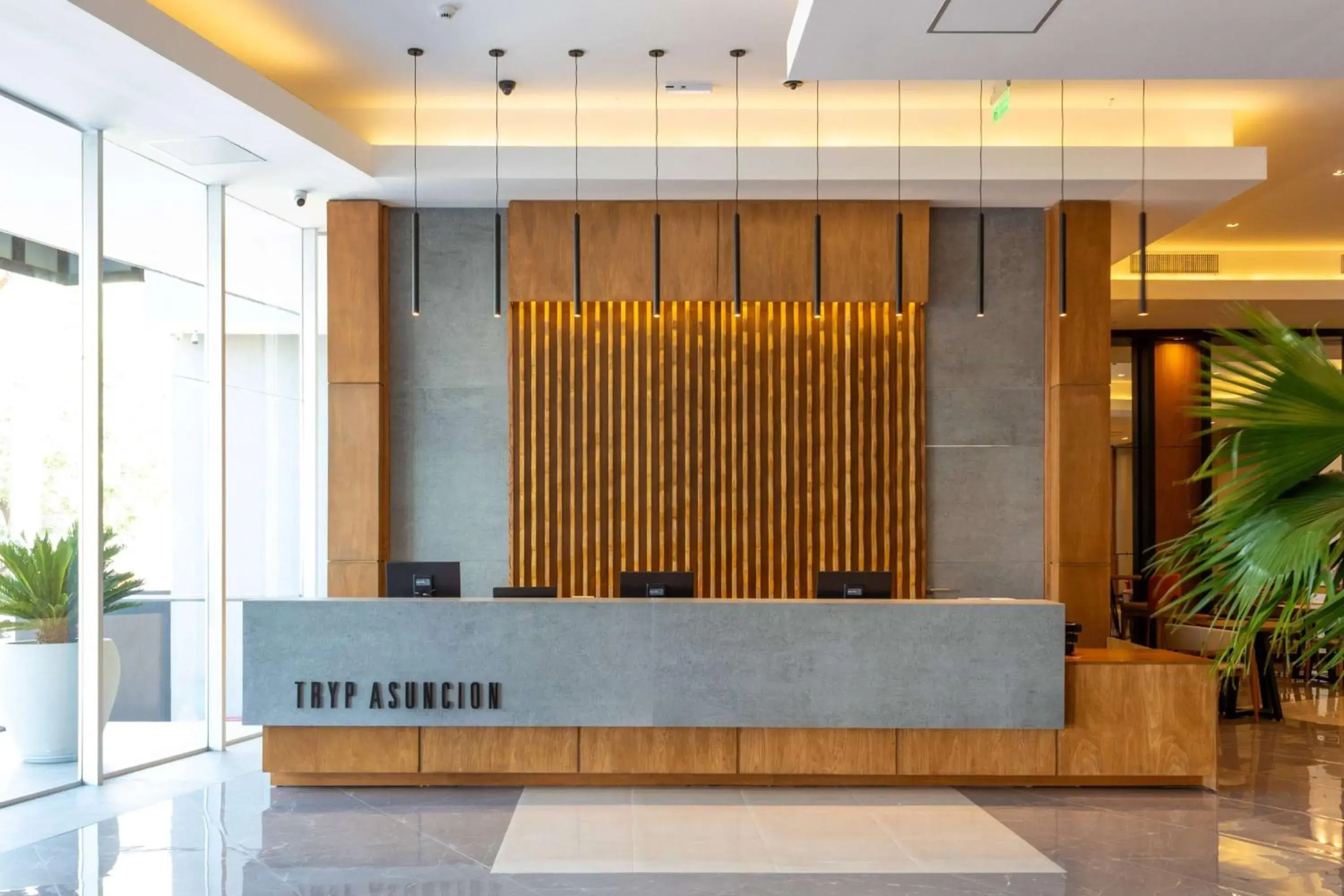 Lobby or reception in Tryp by Wyndham Asuncion Lobby or reception in Tryp by Wyndham Asuncion