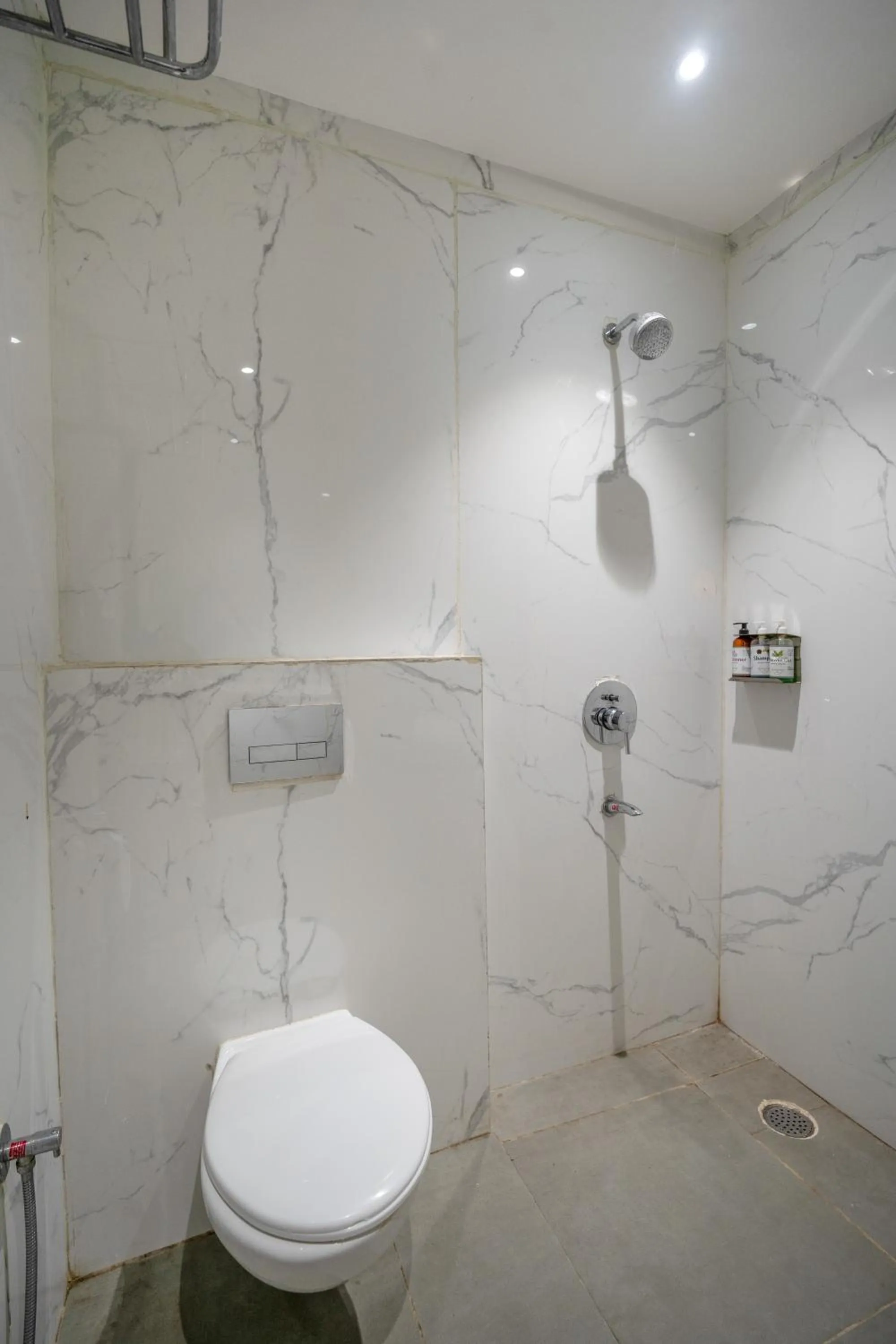 Bathroom in The White Seasons