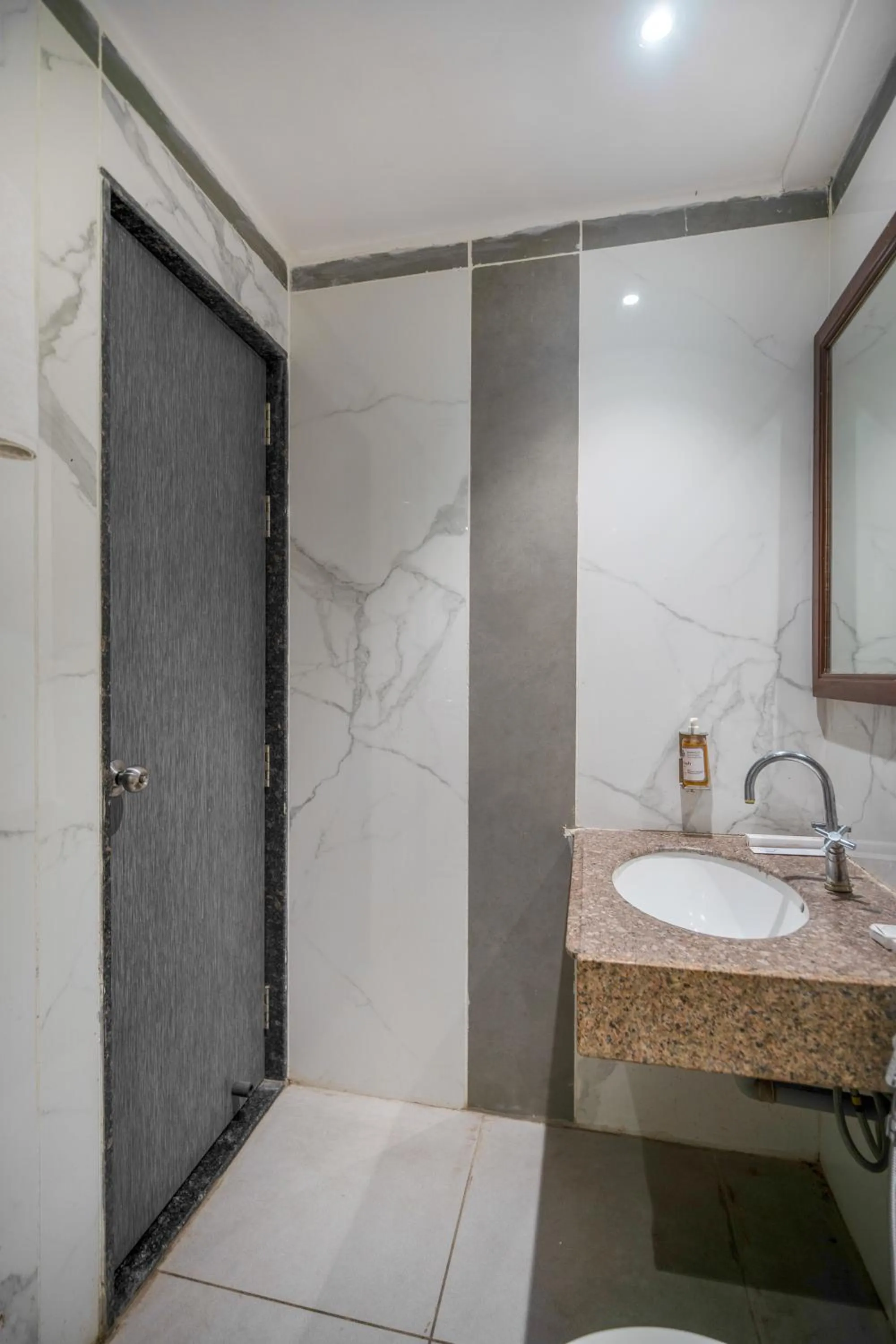 Bathroom in The White Seasons