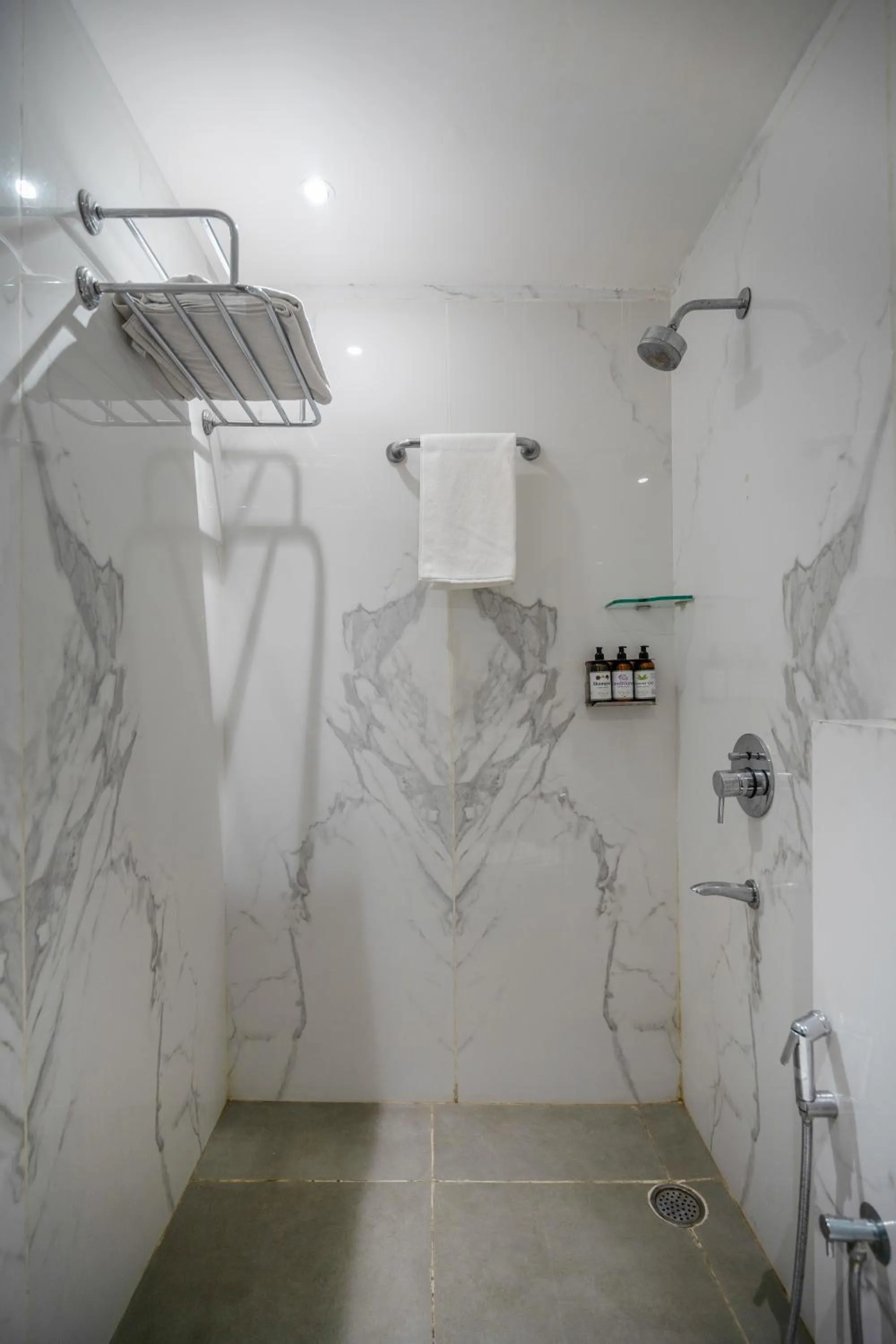 Bathroom in The White Seasons