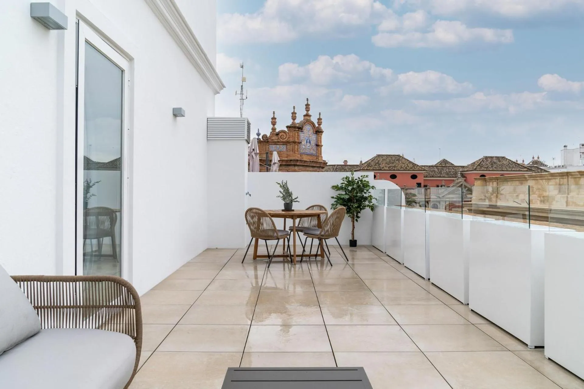 Patio in Limehome Sevilla Calle Granada