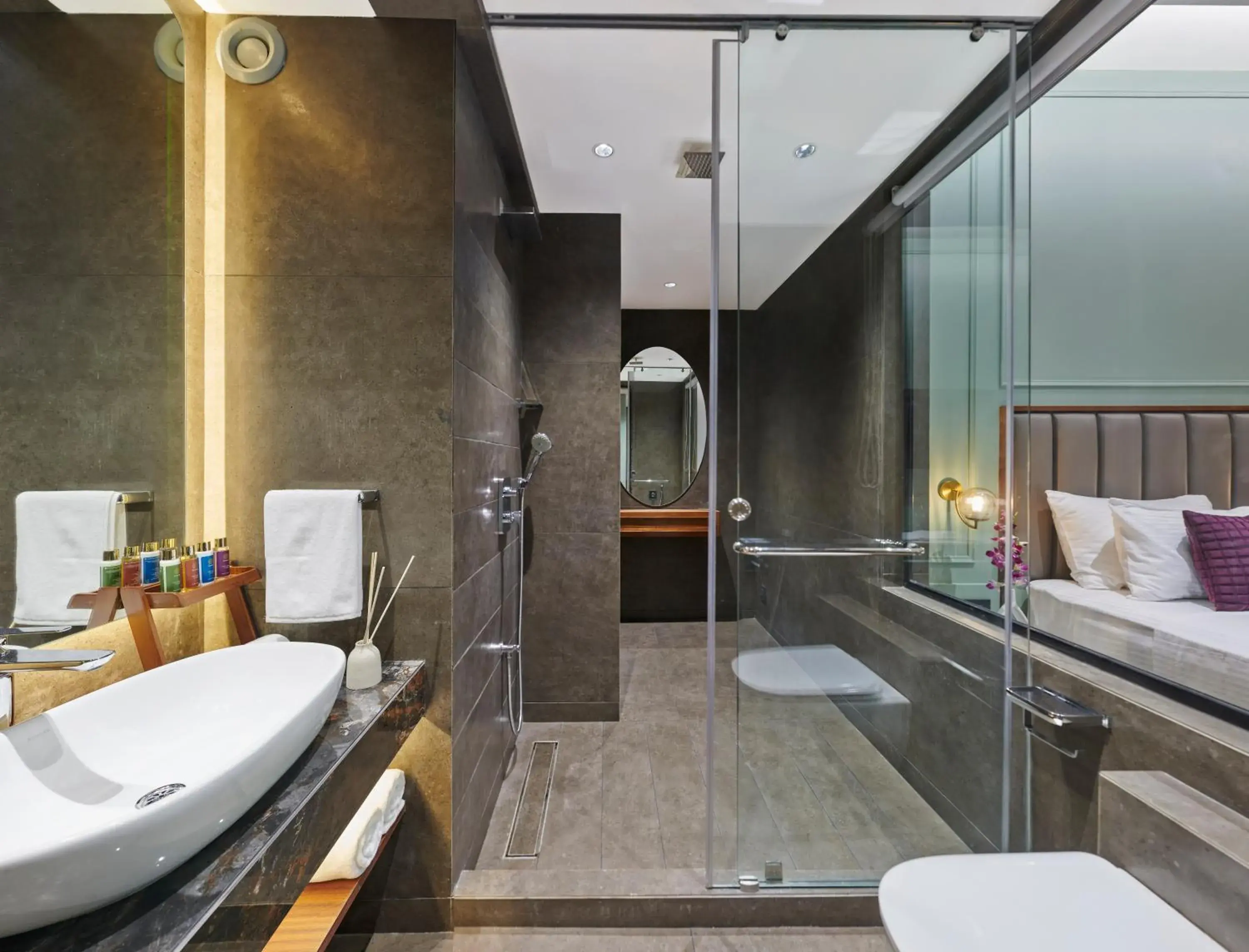 Bathroom in Moyrah By Greenpark Bathroom in Moyrah By Greenpark