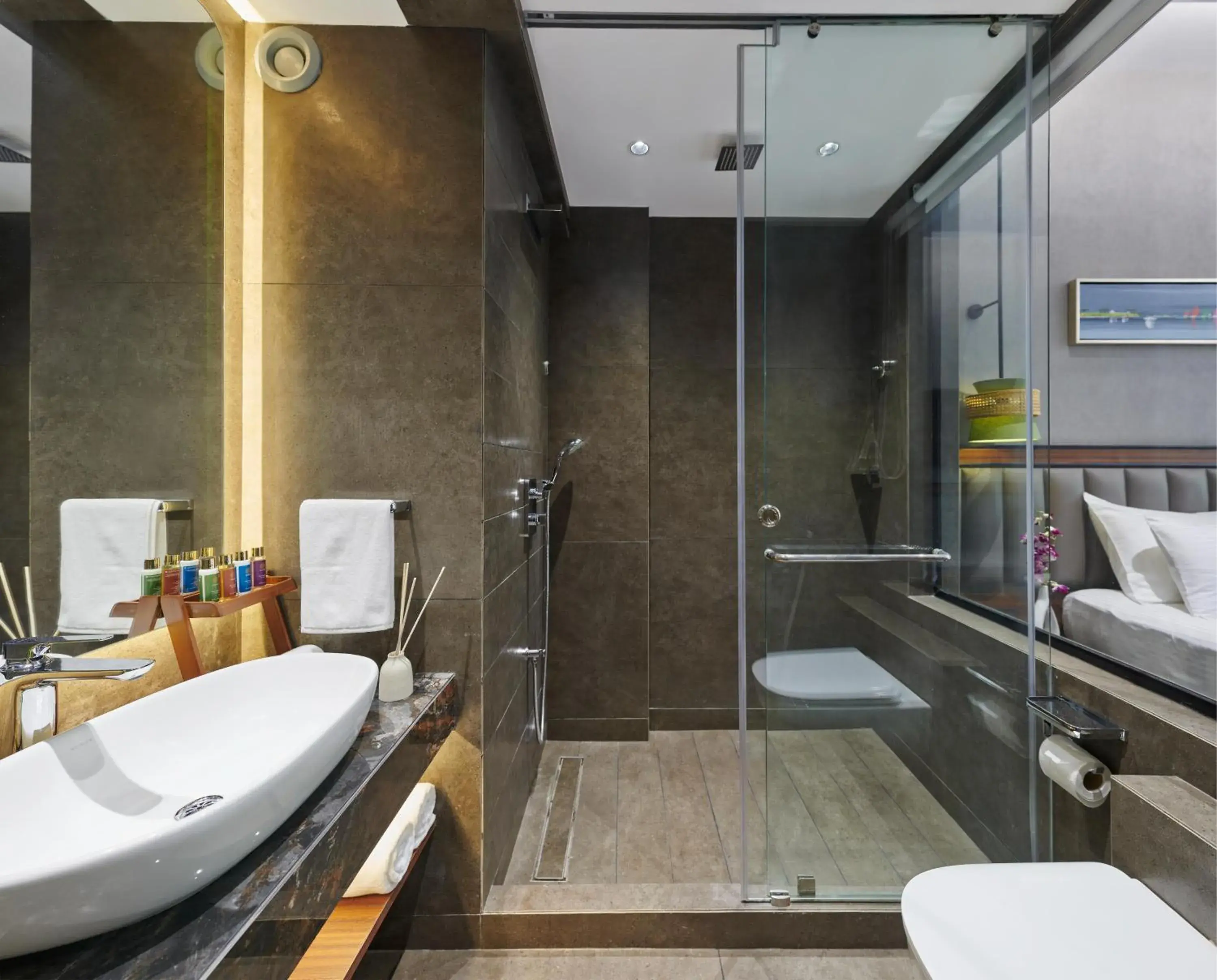 Bathroom in Moyrah By Greenpark Bathroom in Moyrah By Greenpark