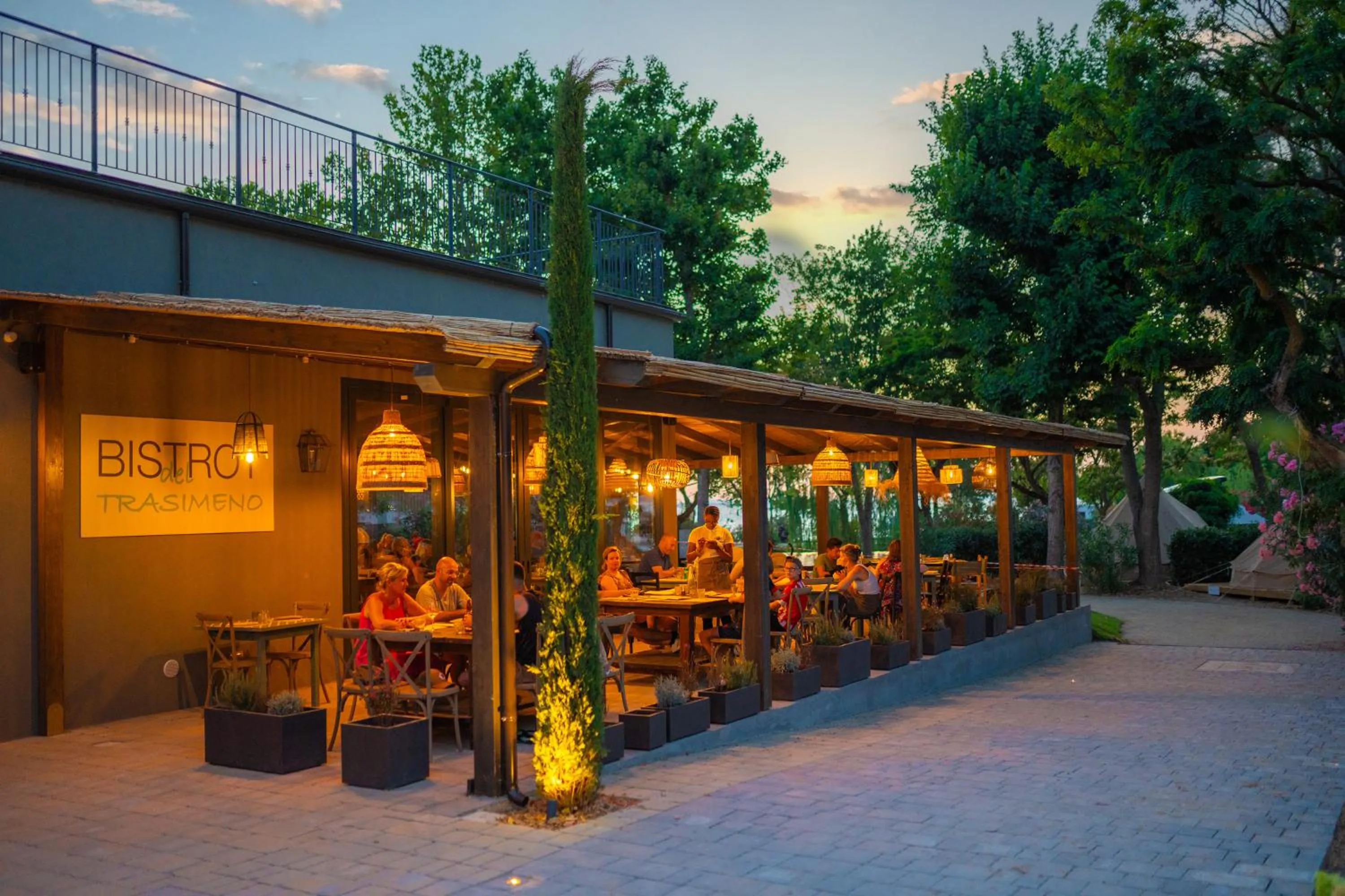 Restaurant/places to eat in Trasimeno Glamping Resort