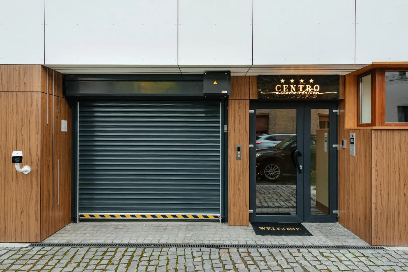 Facade/entrance in Centro Accommodation