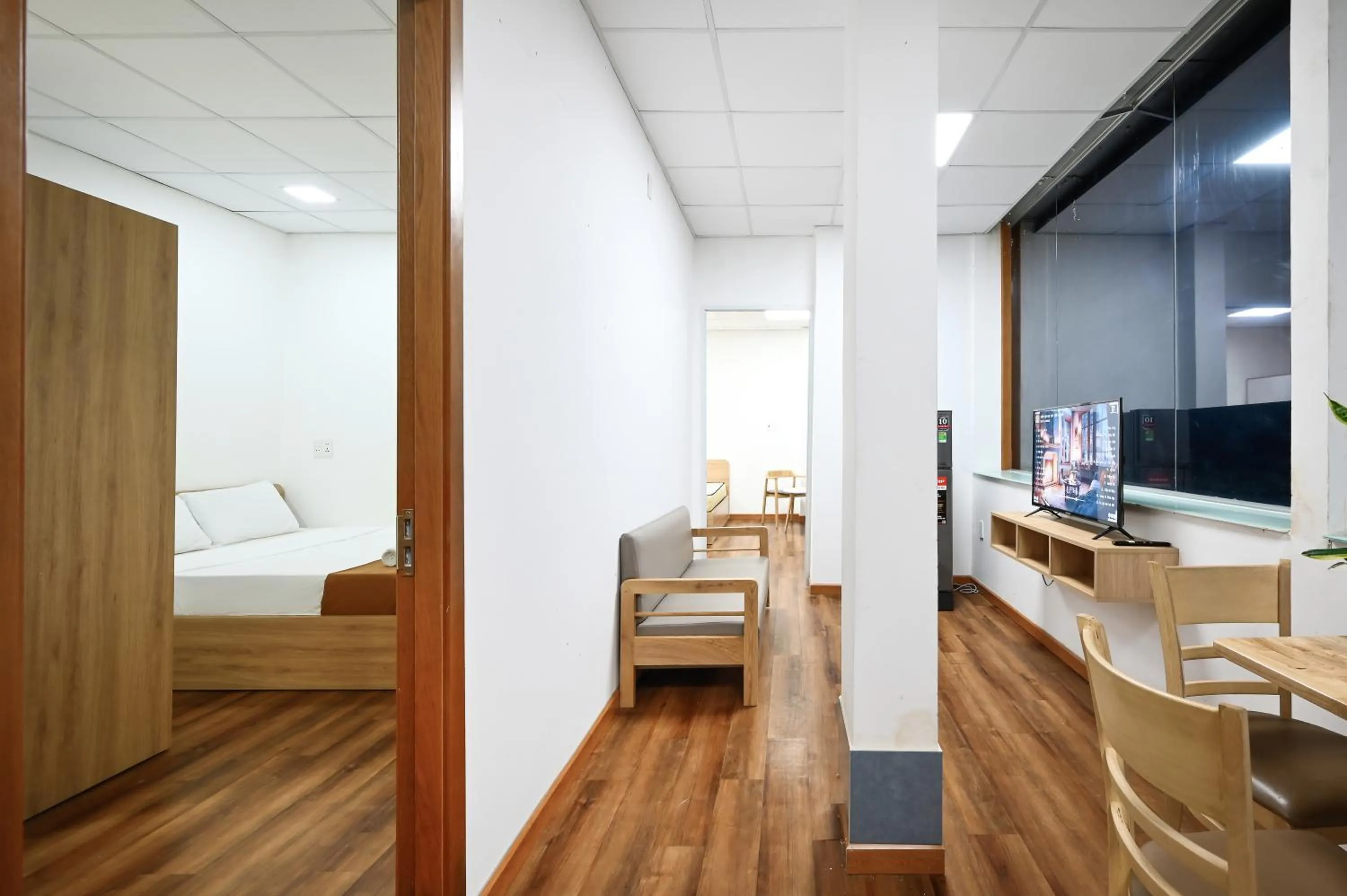 Communal lounge/ TV room, Bed in LalaHouse Summer Park