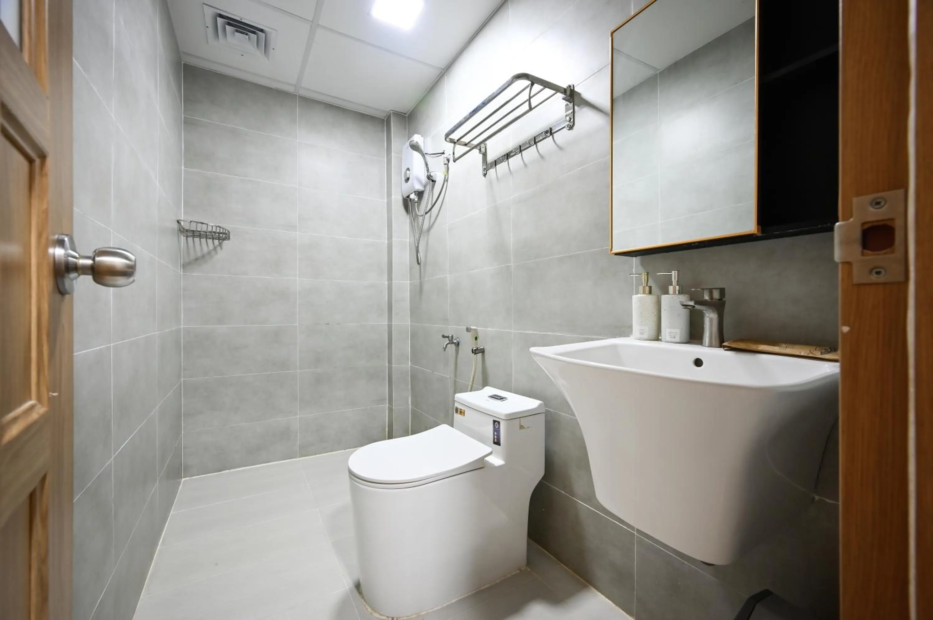 Shower in LalaHouse Summer Park