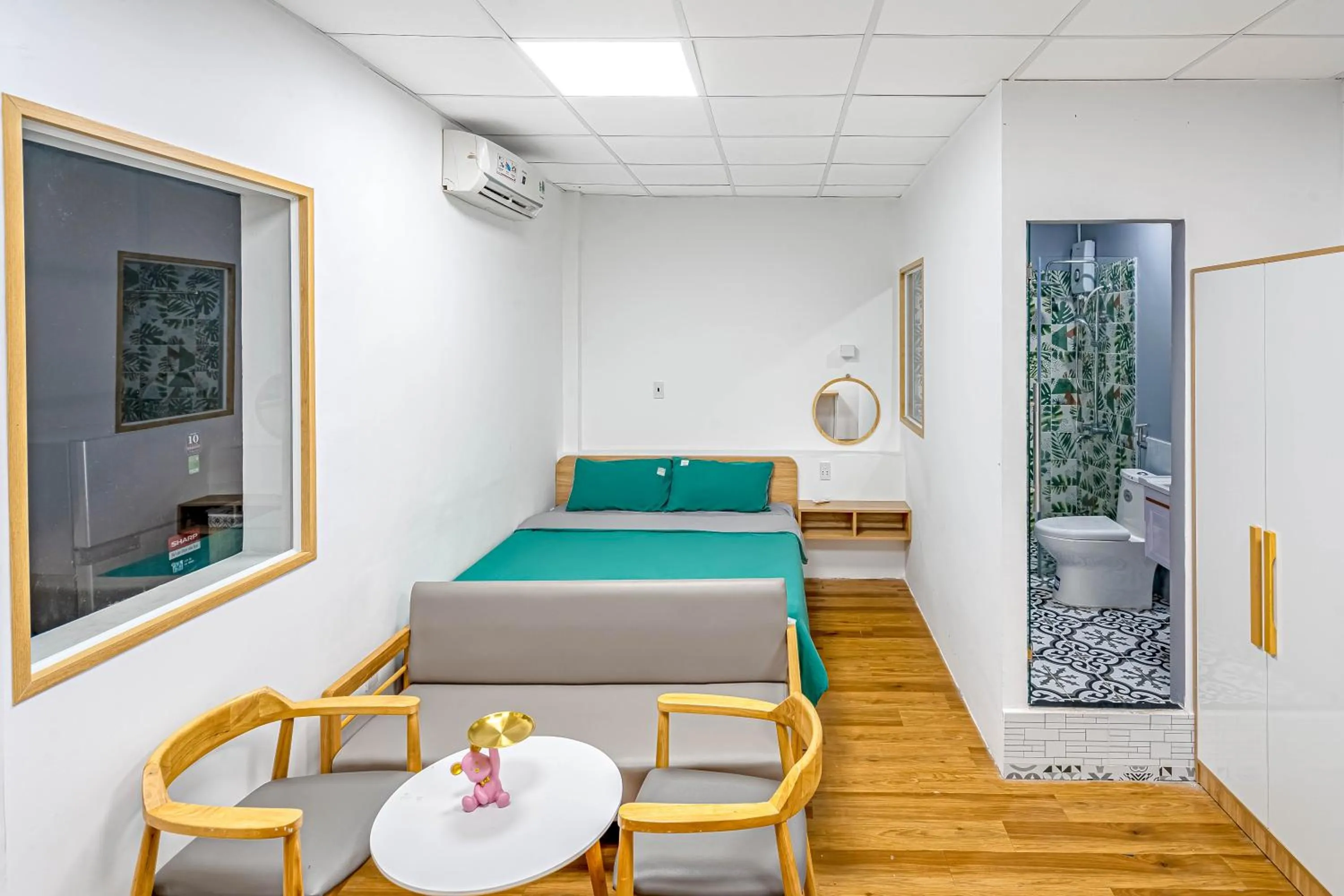 Toilet, Bed in LalaHouse Summer Park