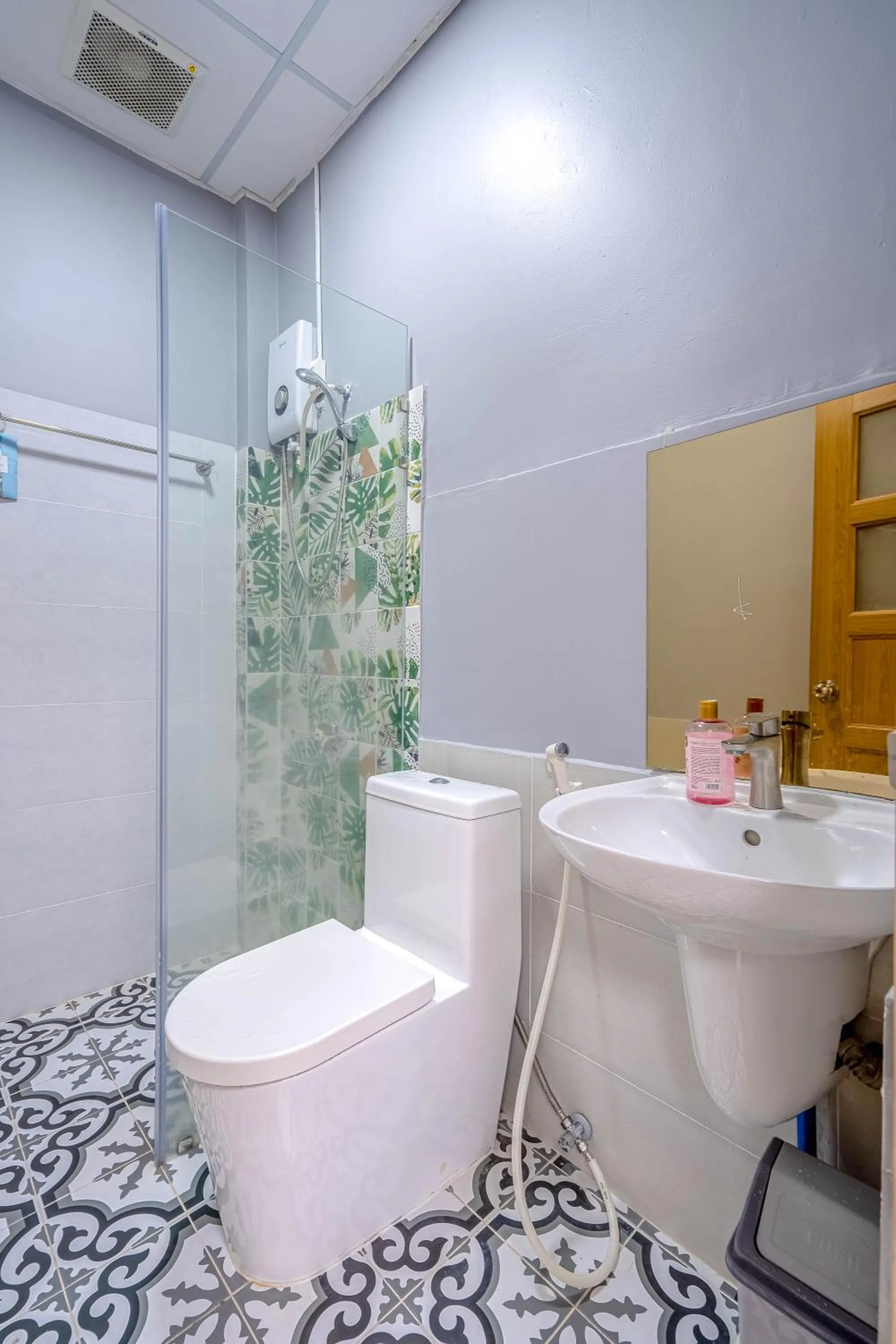 Shower in LalaHouse Summer Park