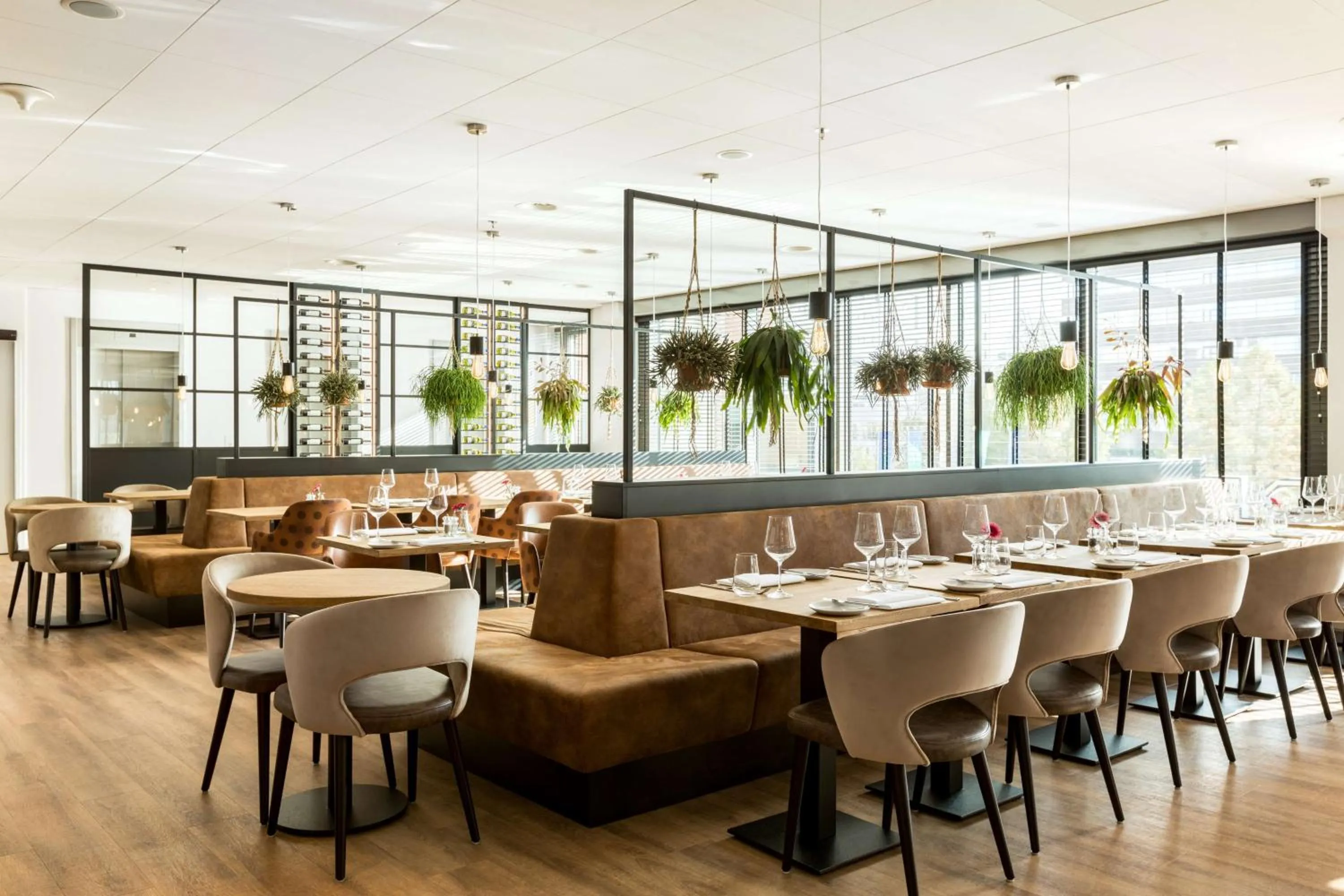 Restaurant/places to eat in NH Den Haag