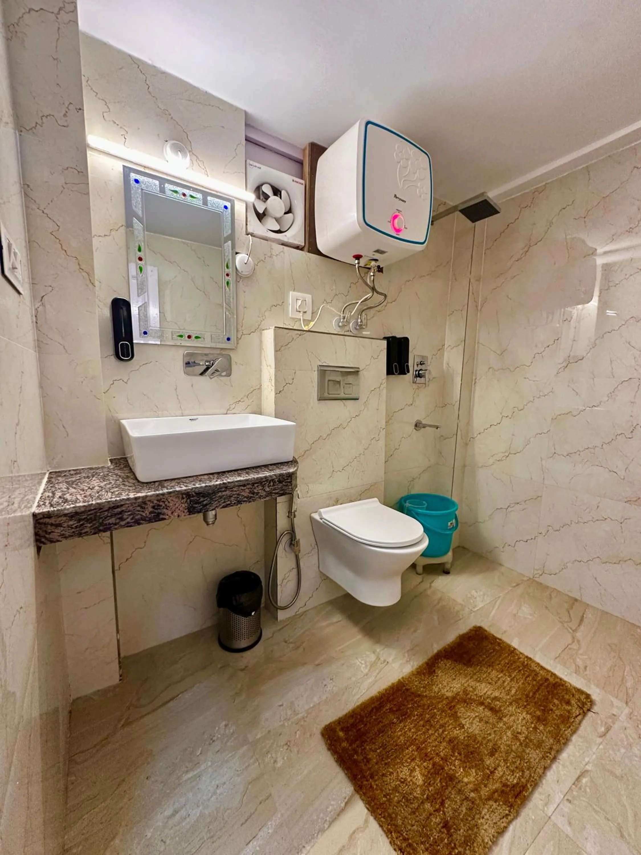 Shower in Western Nest International