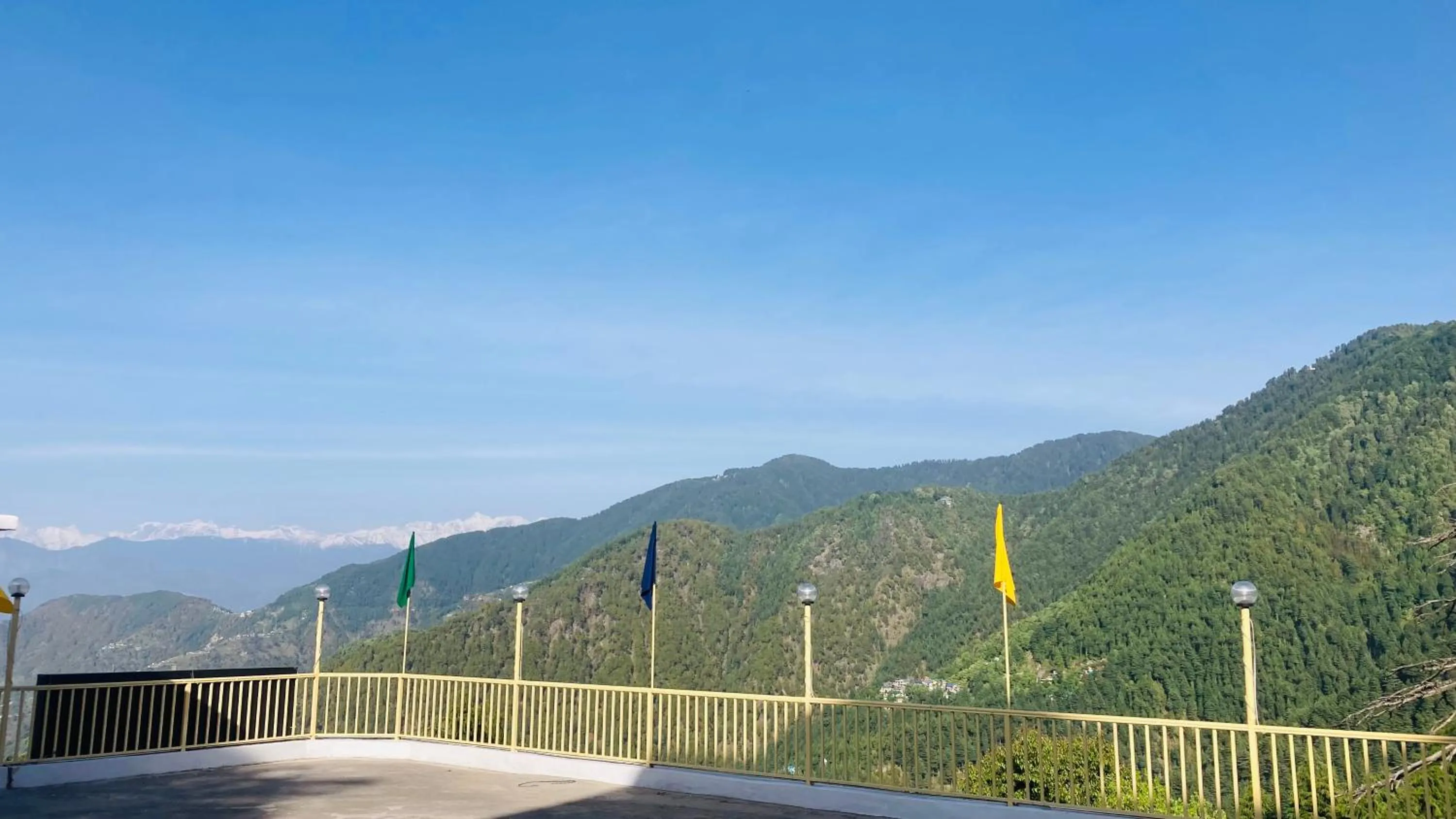 Mountain view in Western Nest International