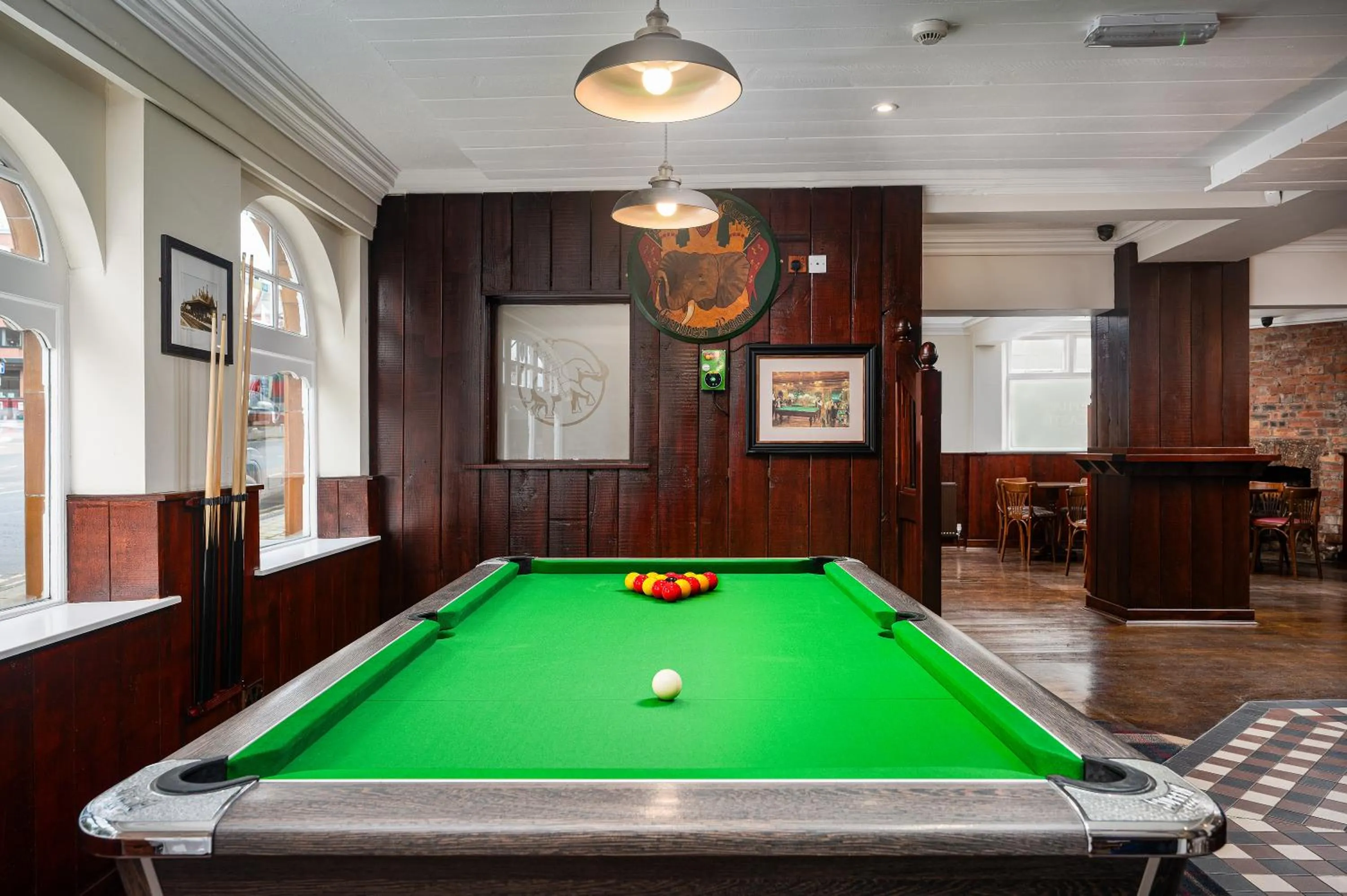 Communal lounge/ TV room in Elephant and Castle