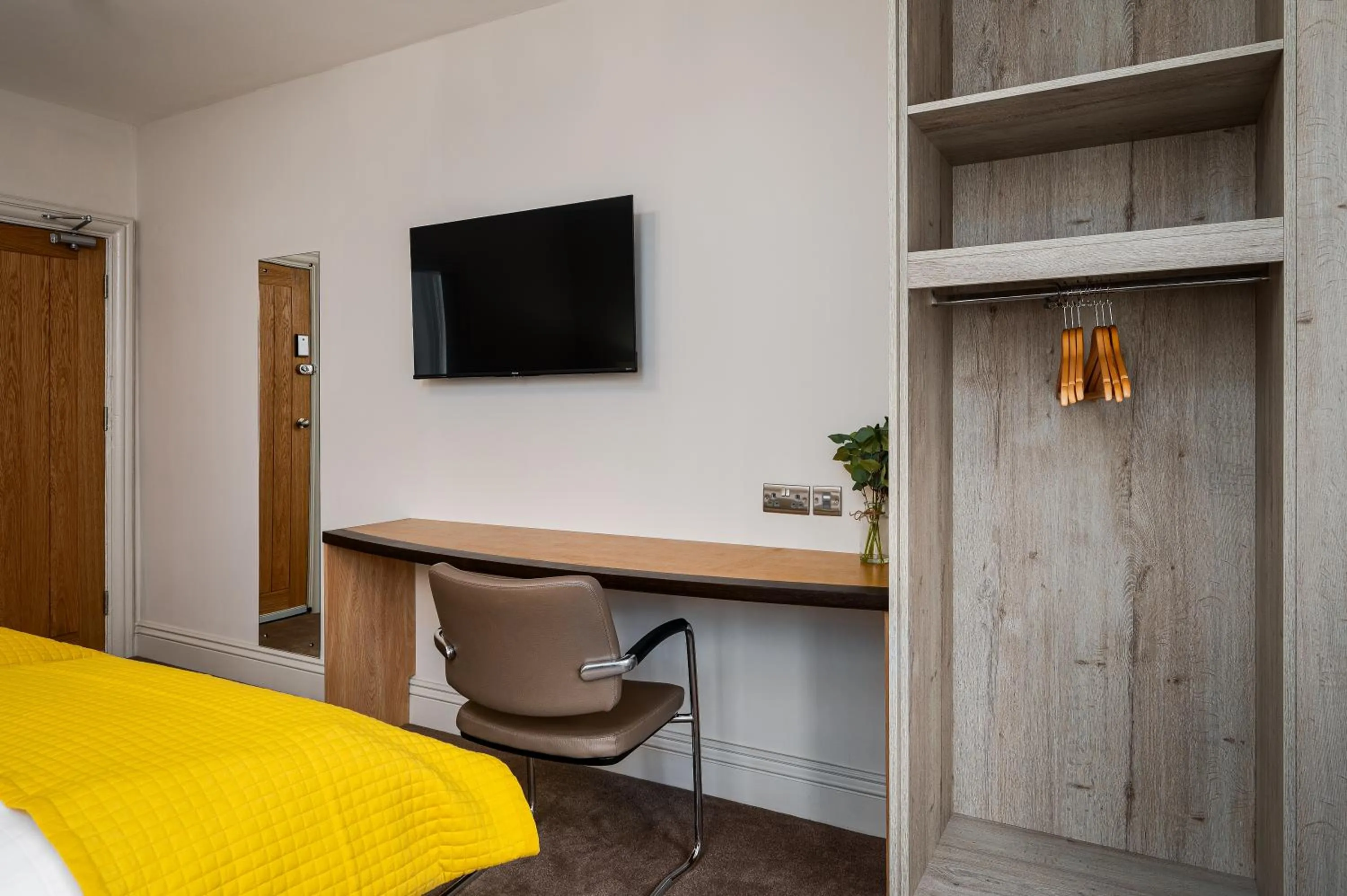 Bed in Elephant and Castle