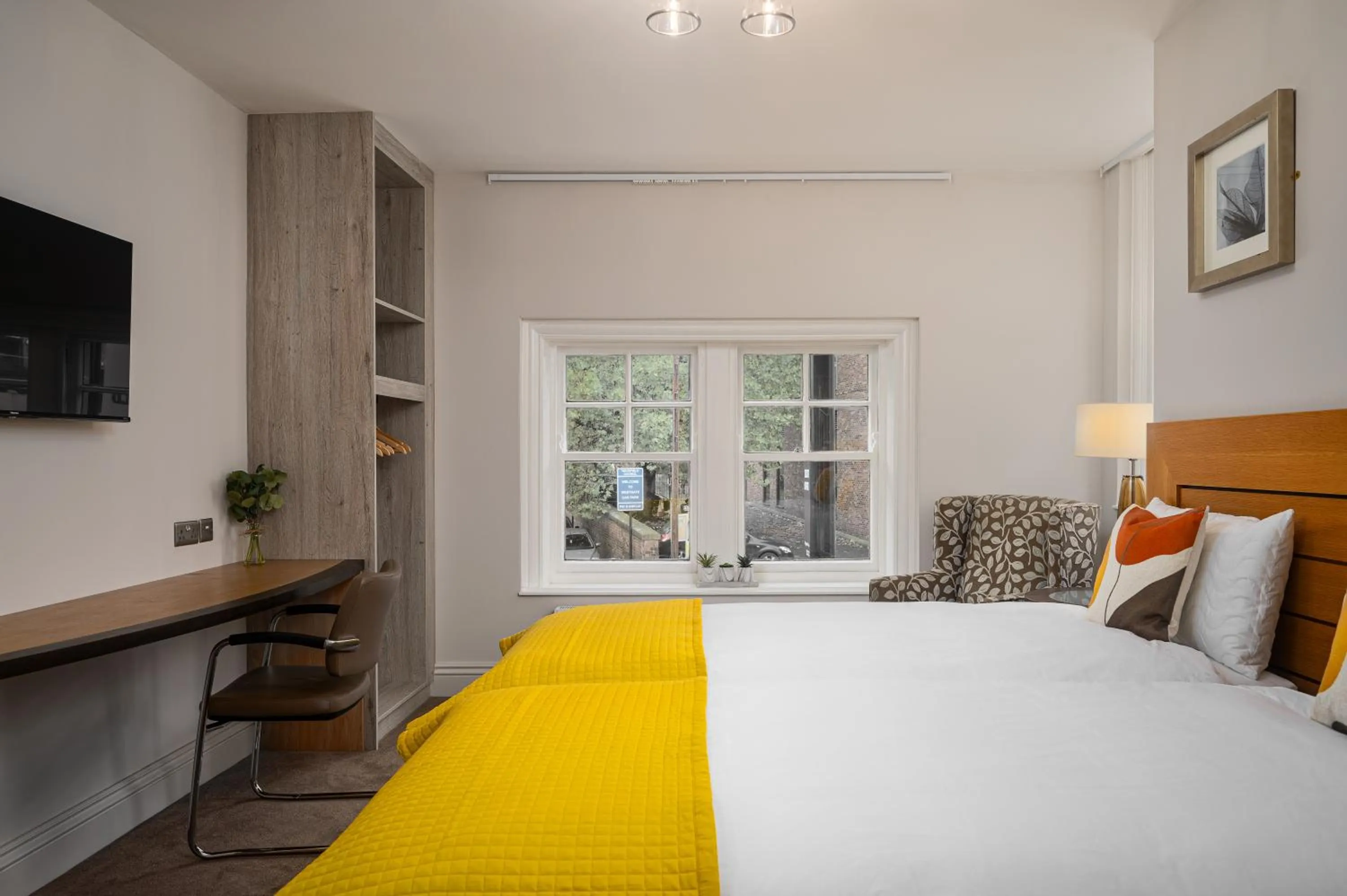 Bed in Elephant and Castle