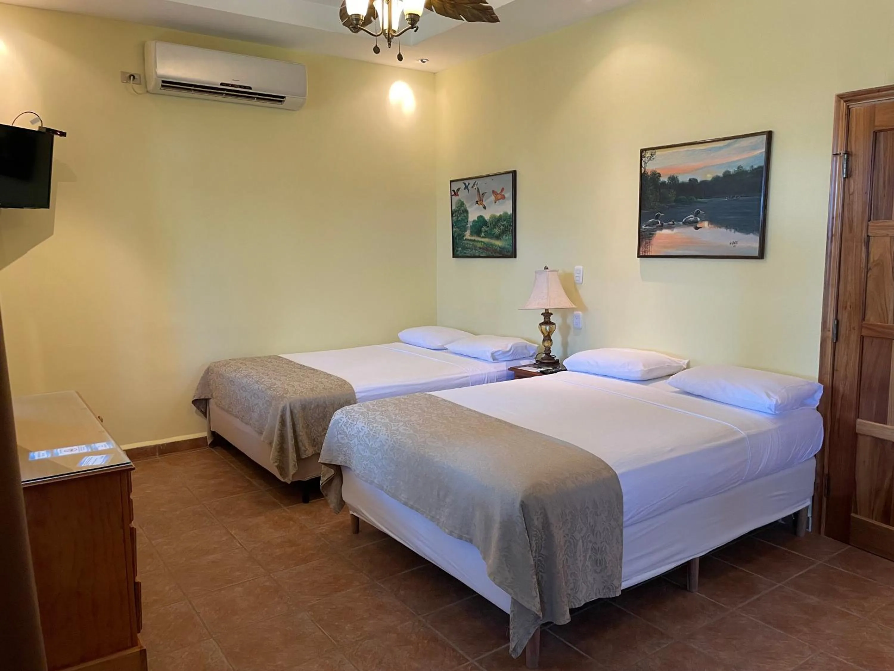 Bedroom, Bed in Honduras Shores Plantations