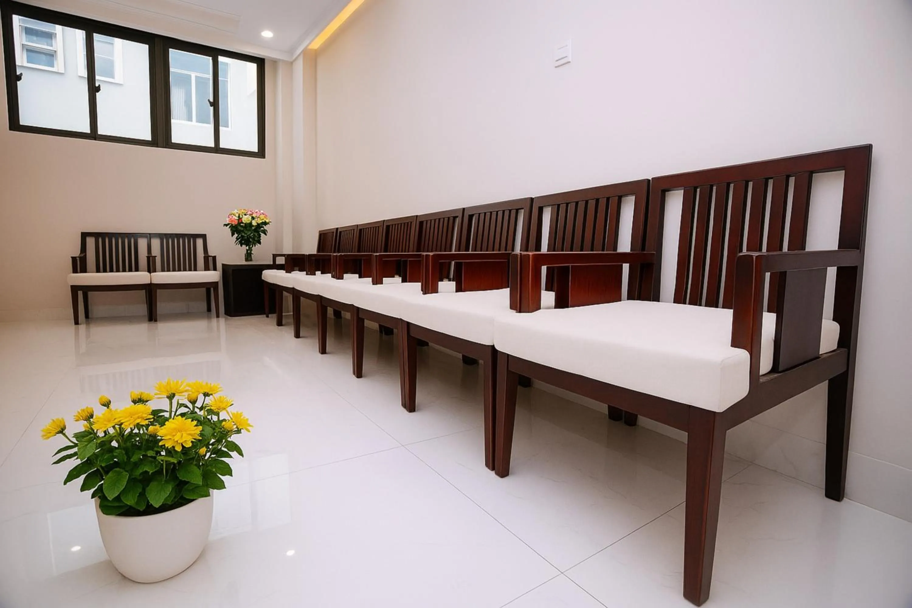 Communal lounge/ TV room in Yen Indochine