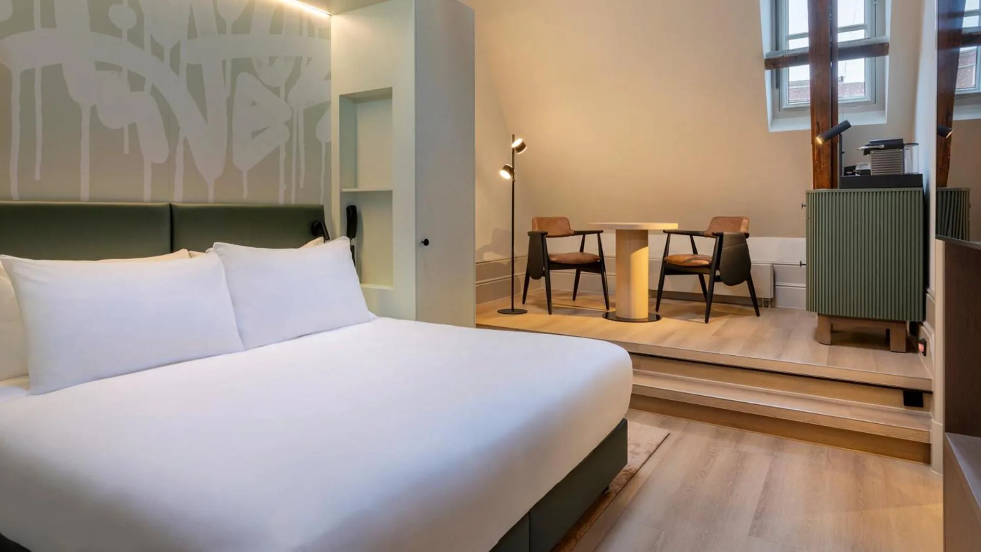 Photo of the whole room, Bed in The College Hotel Amsterdam, Autograph Collection