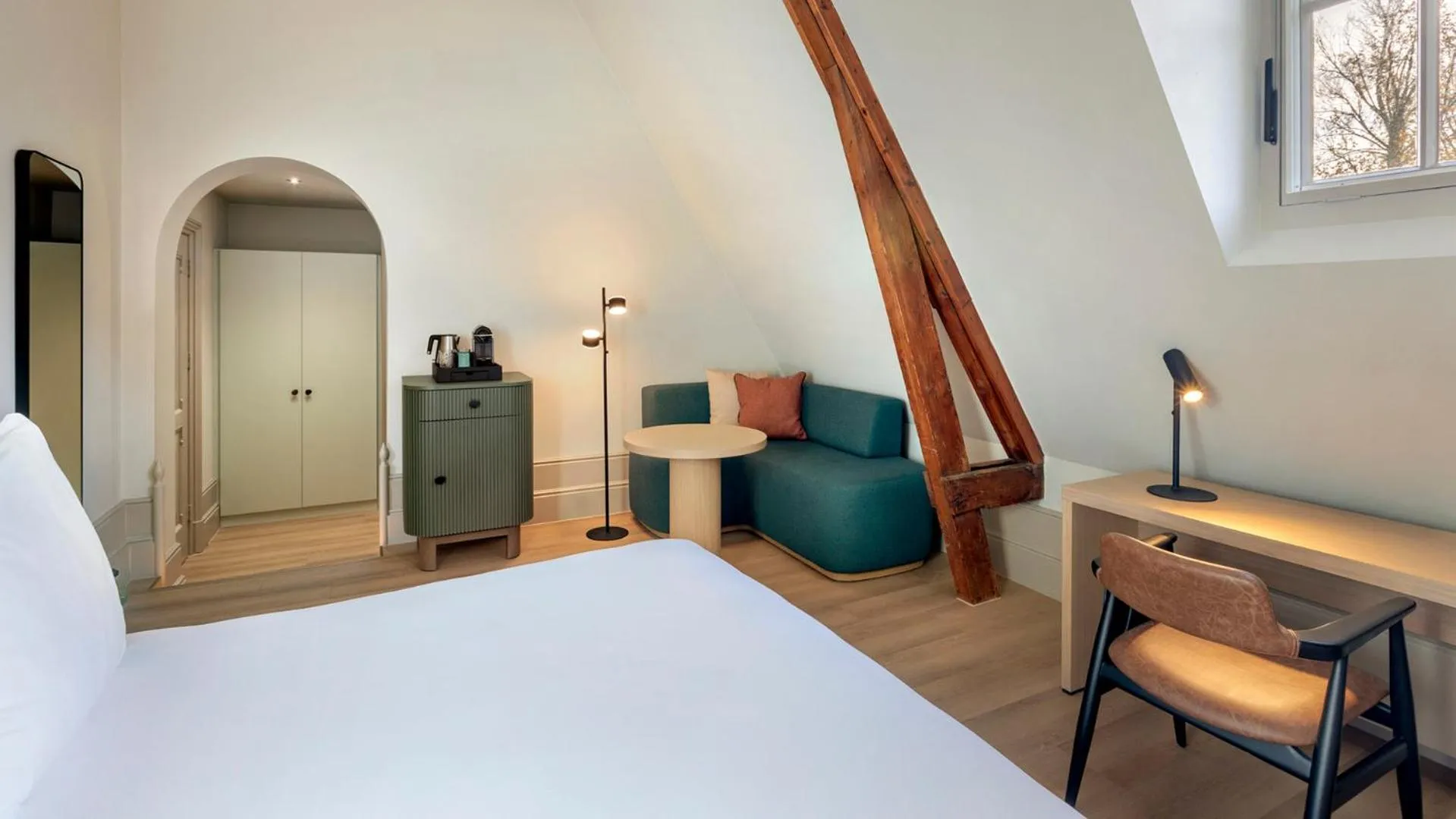 Photo of the whole room, Bed in The College Hotel Amsterdam, Autograph Collection