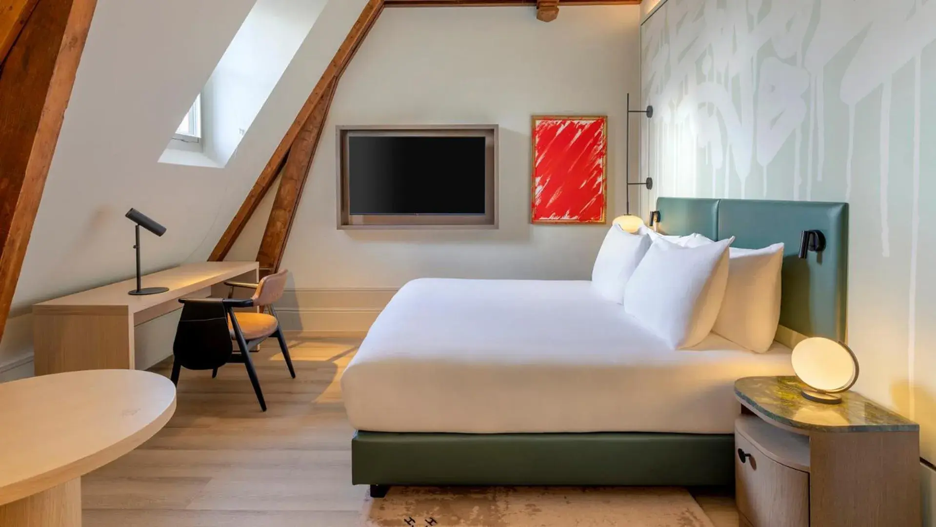 Photo of the whole room, Bed in The College Hotel Amsterdam, Autograph Collection Photo of the whole room, Bed in The College Hotel Amsterdam, Autograph Collection