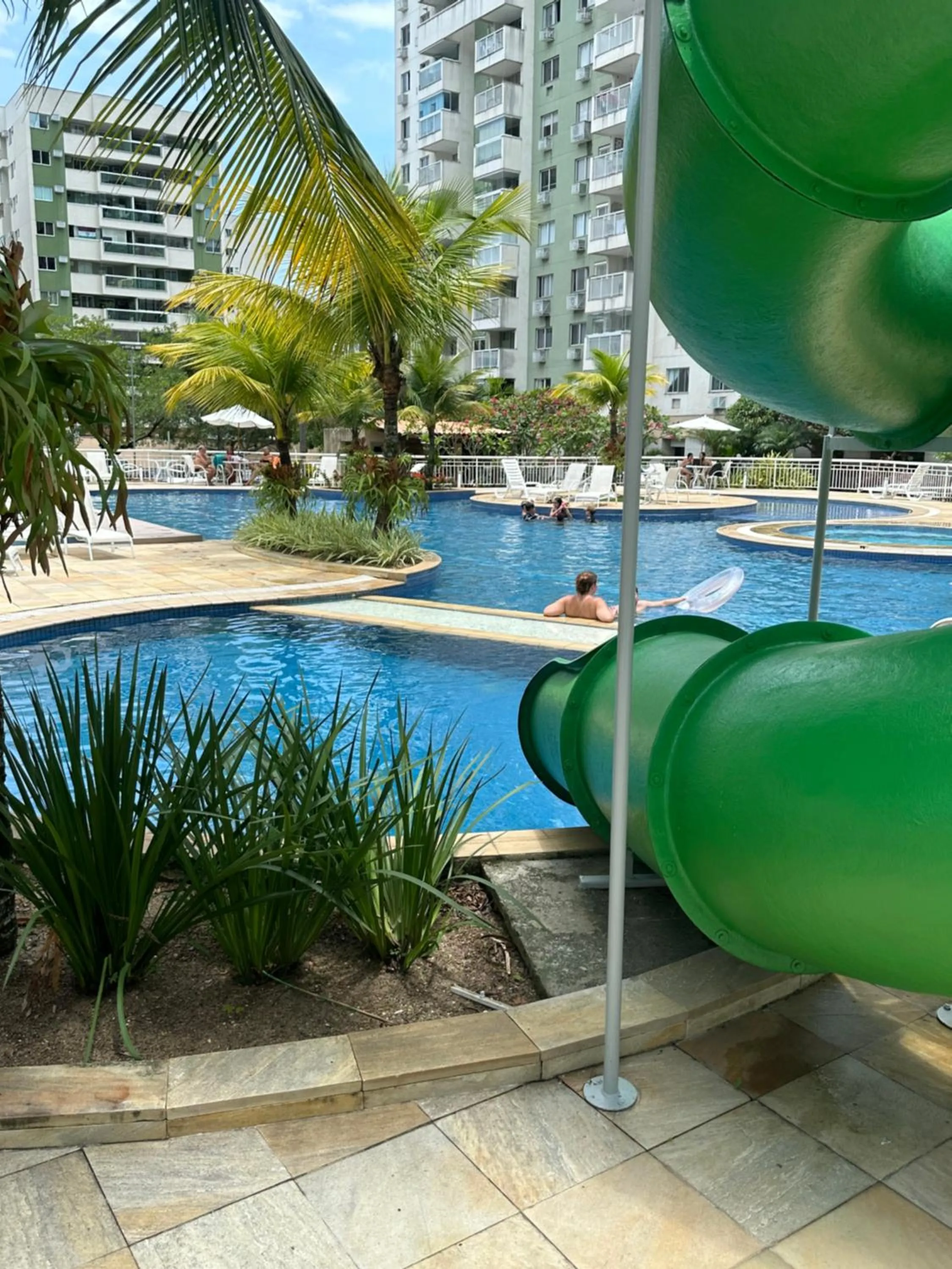 Swimming pool in Cond AQUAGREEN RIO CENTRO RJ