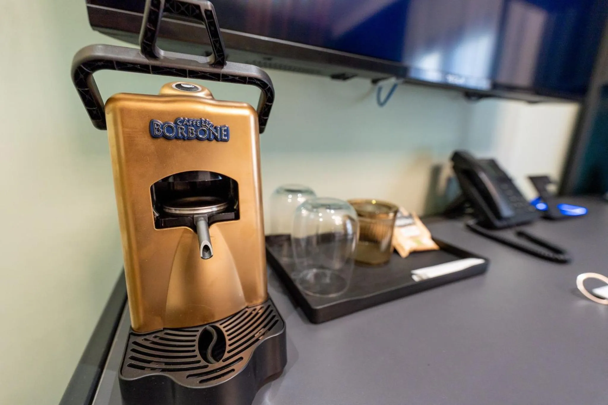 Coffee/tea facilities in Avalon Boutique