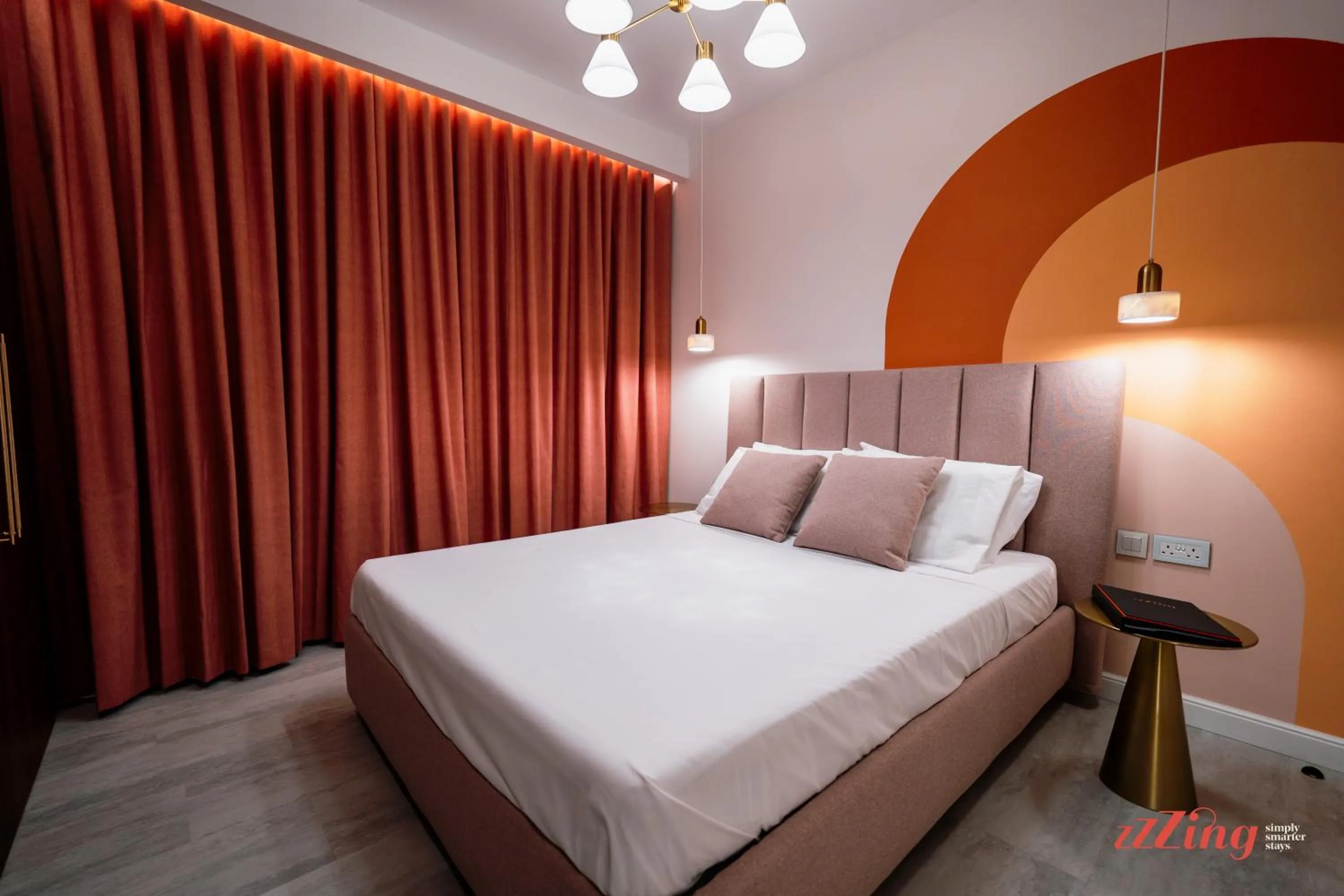 Bedroom, Bed in Avalon Boutique